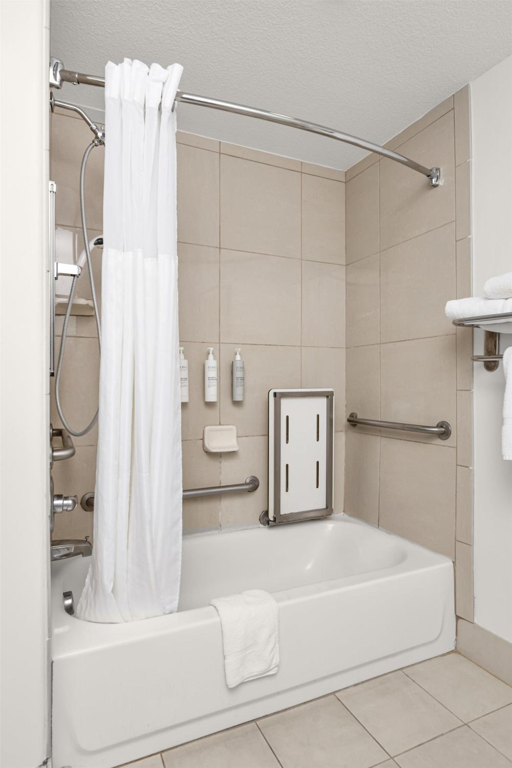 Queen Room with Two Queen Beds - Mobility and Hearing Access - Photo 6