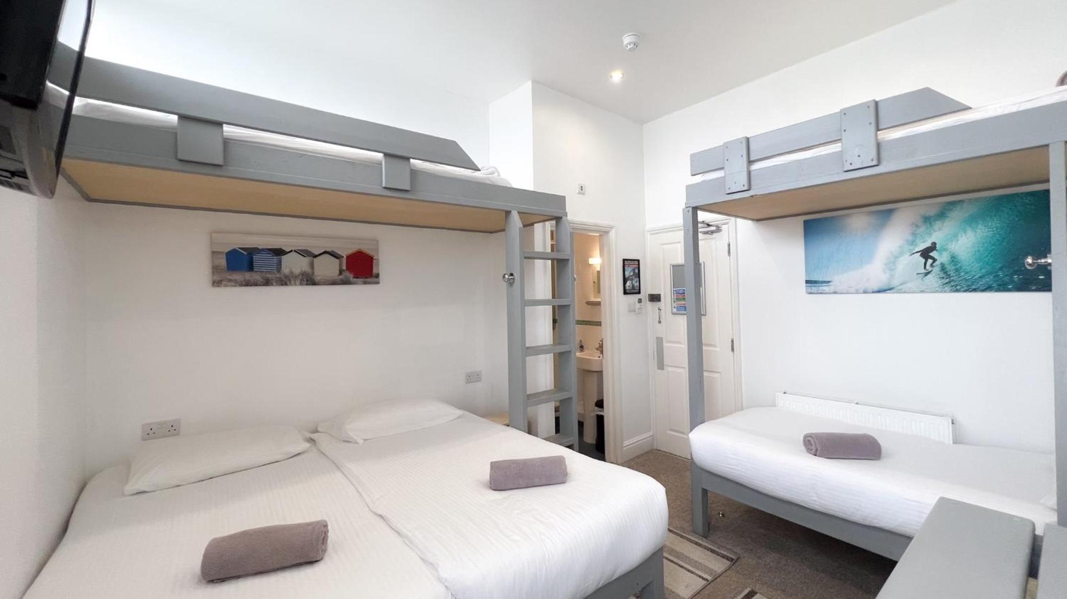 Standard Quadruple Room photo 1
