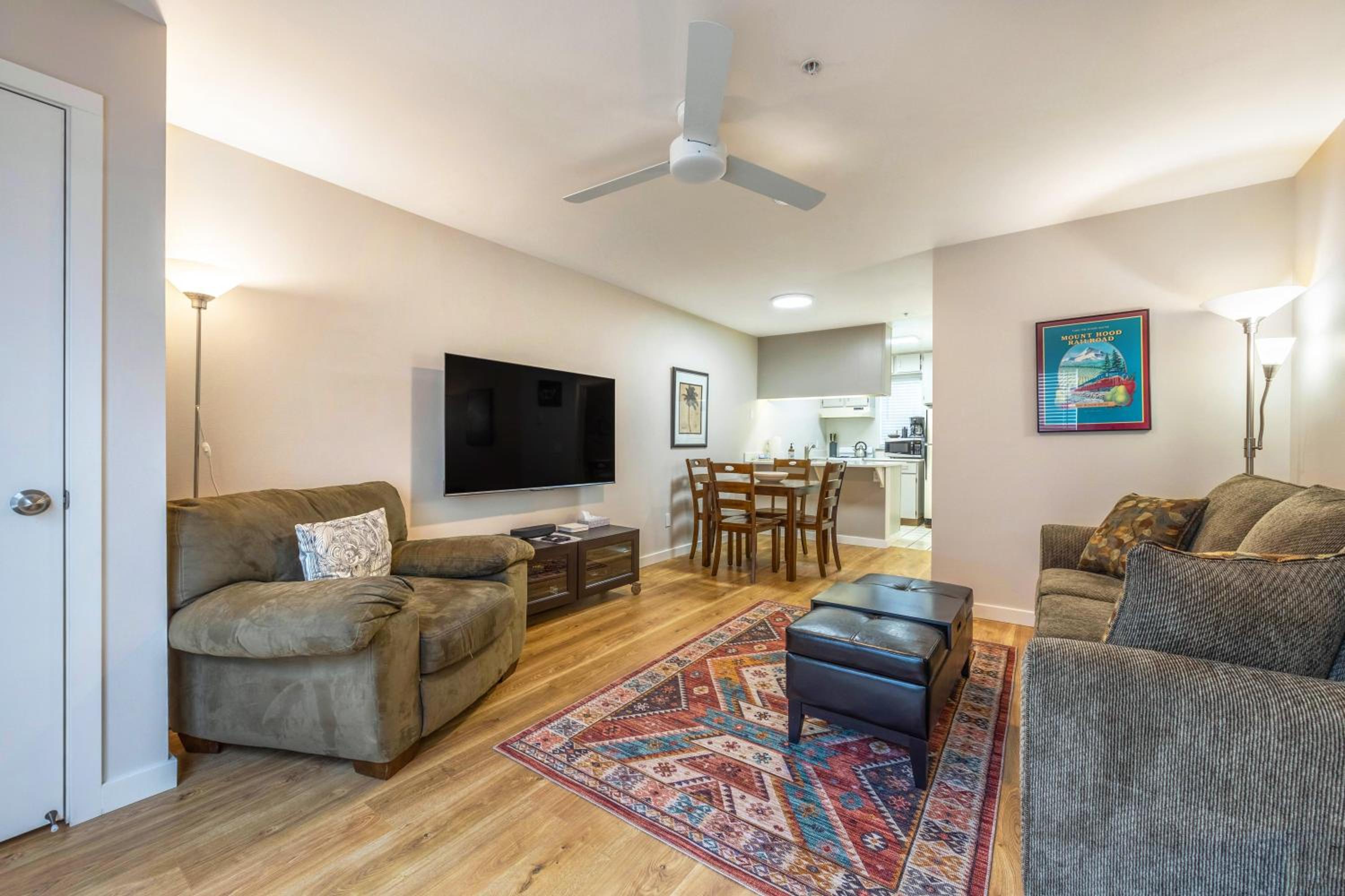 Studio Apartment photo 2