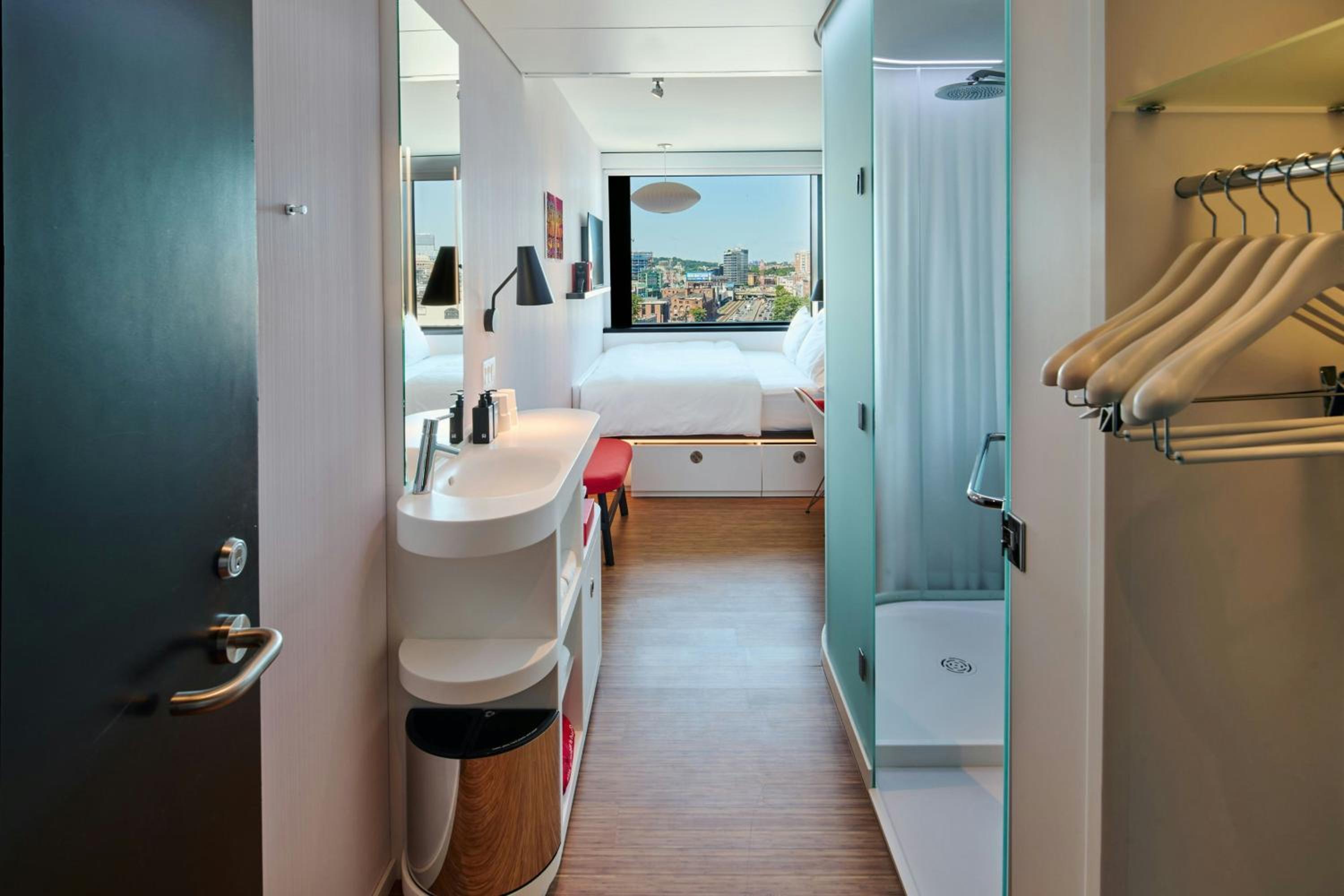 King Room with Premium View