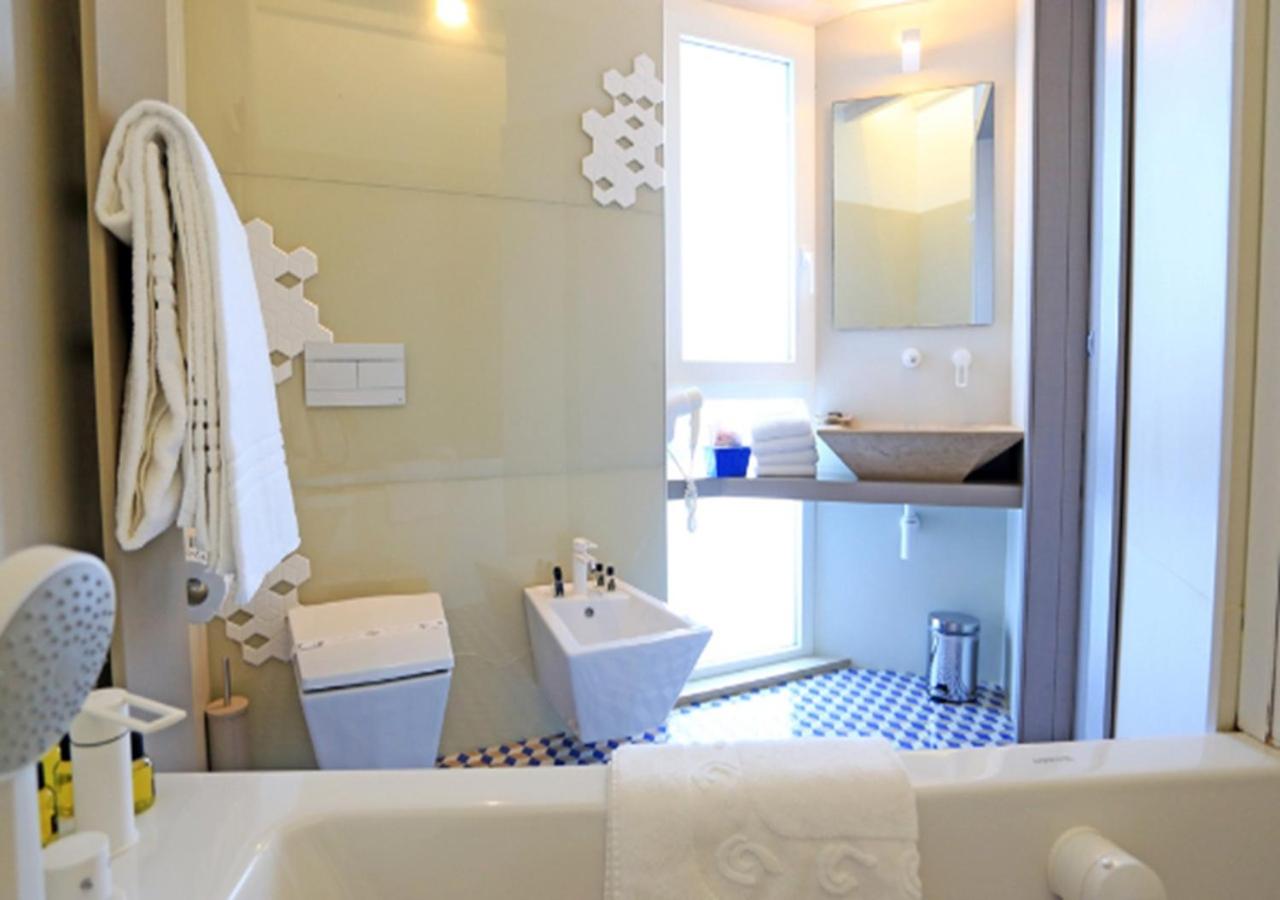 Deluxe Suite with Sea View