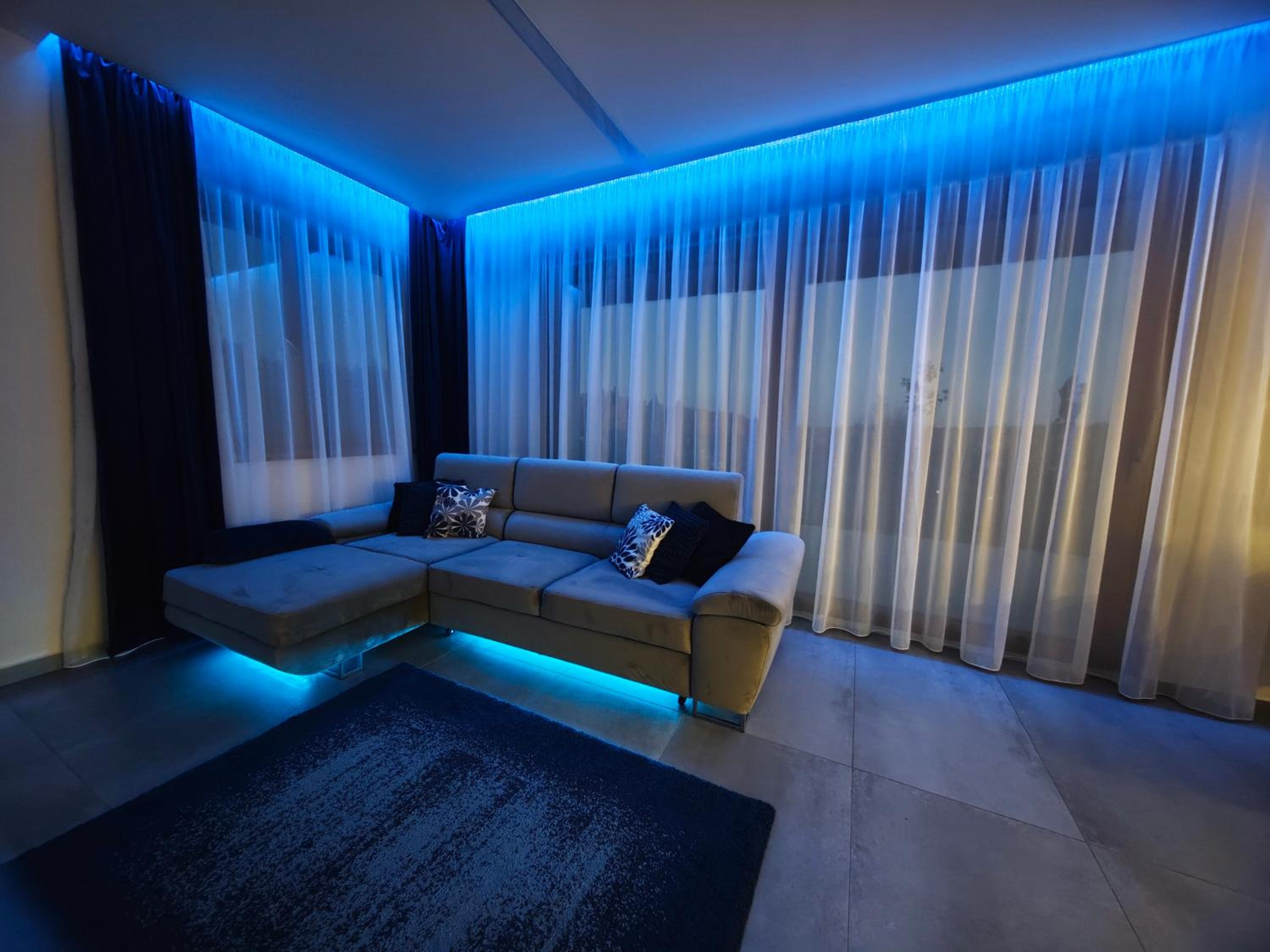 Apartment with View and Balcony photo 2