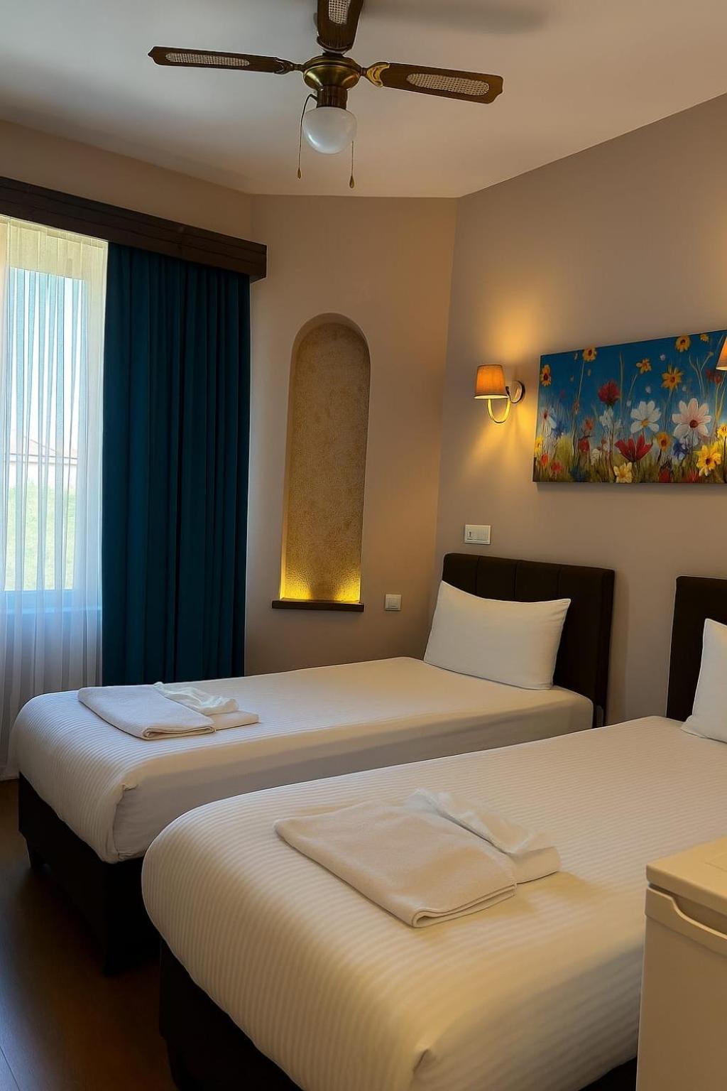 Standard Twin Room - Photo 1