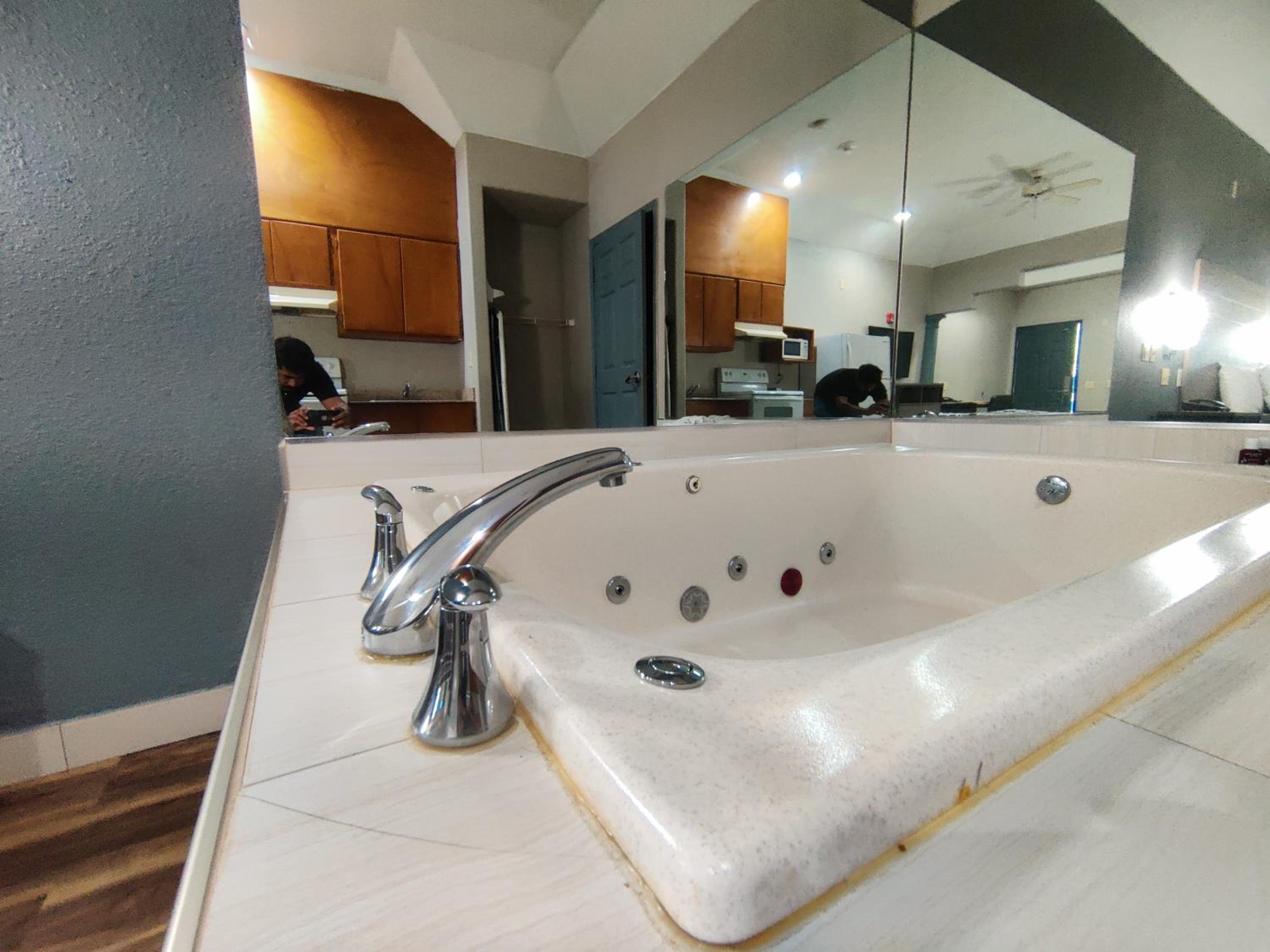 2 King Beds with Kitchenette