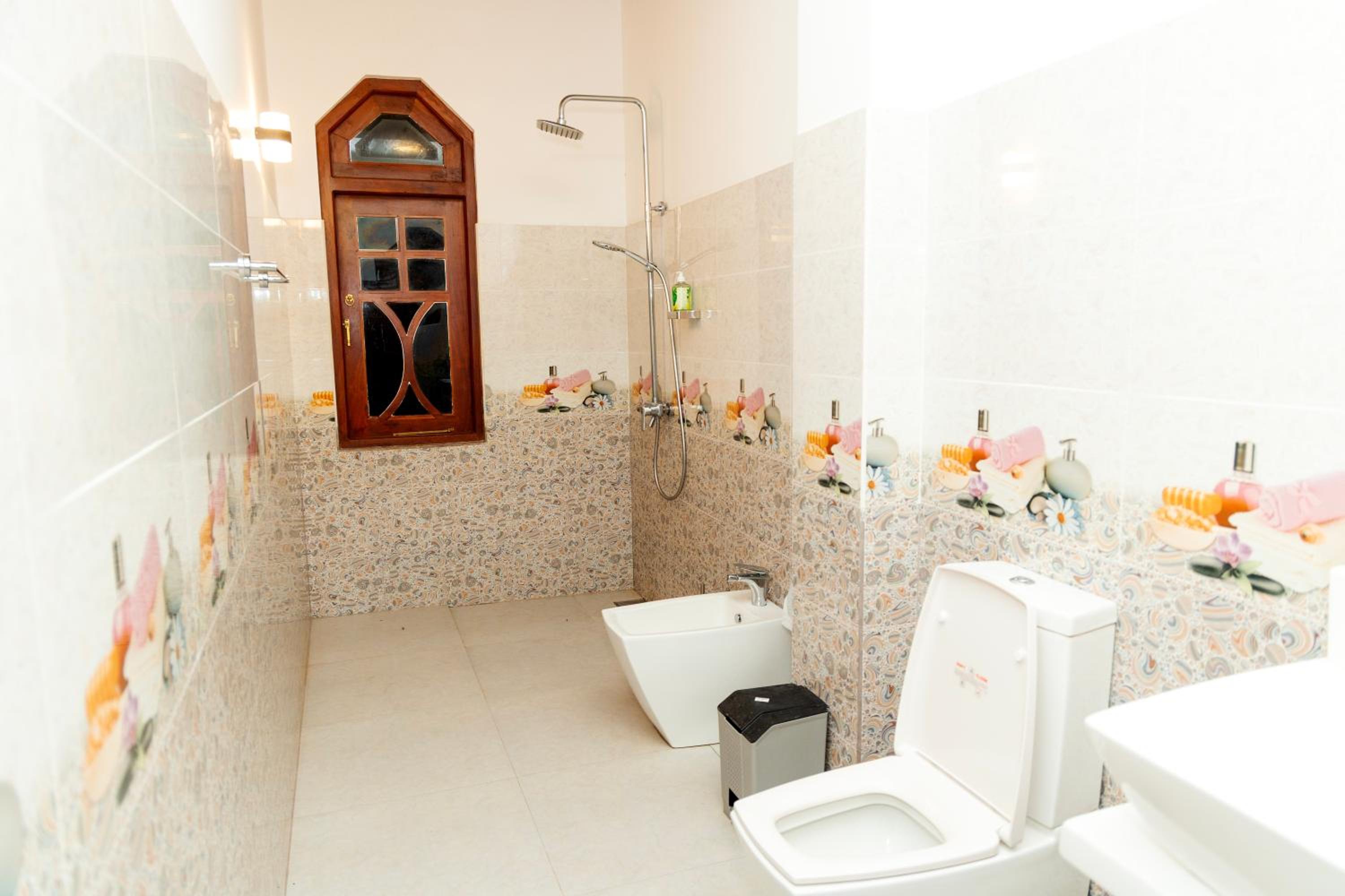 Double Room with Shared Bathroom photo 1