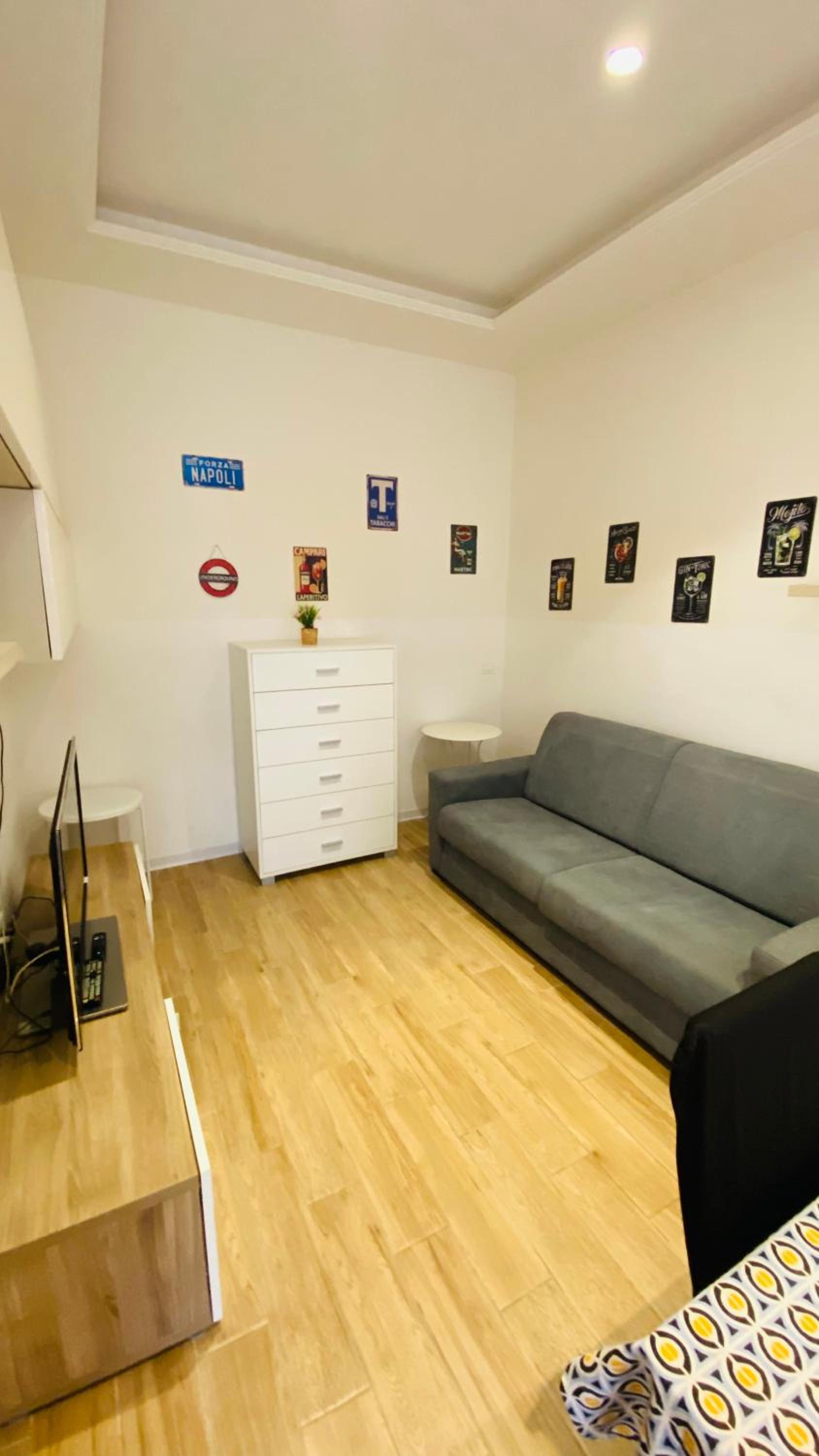 Deluxe Studio