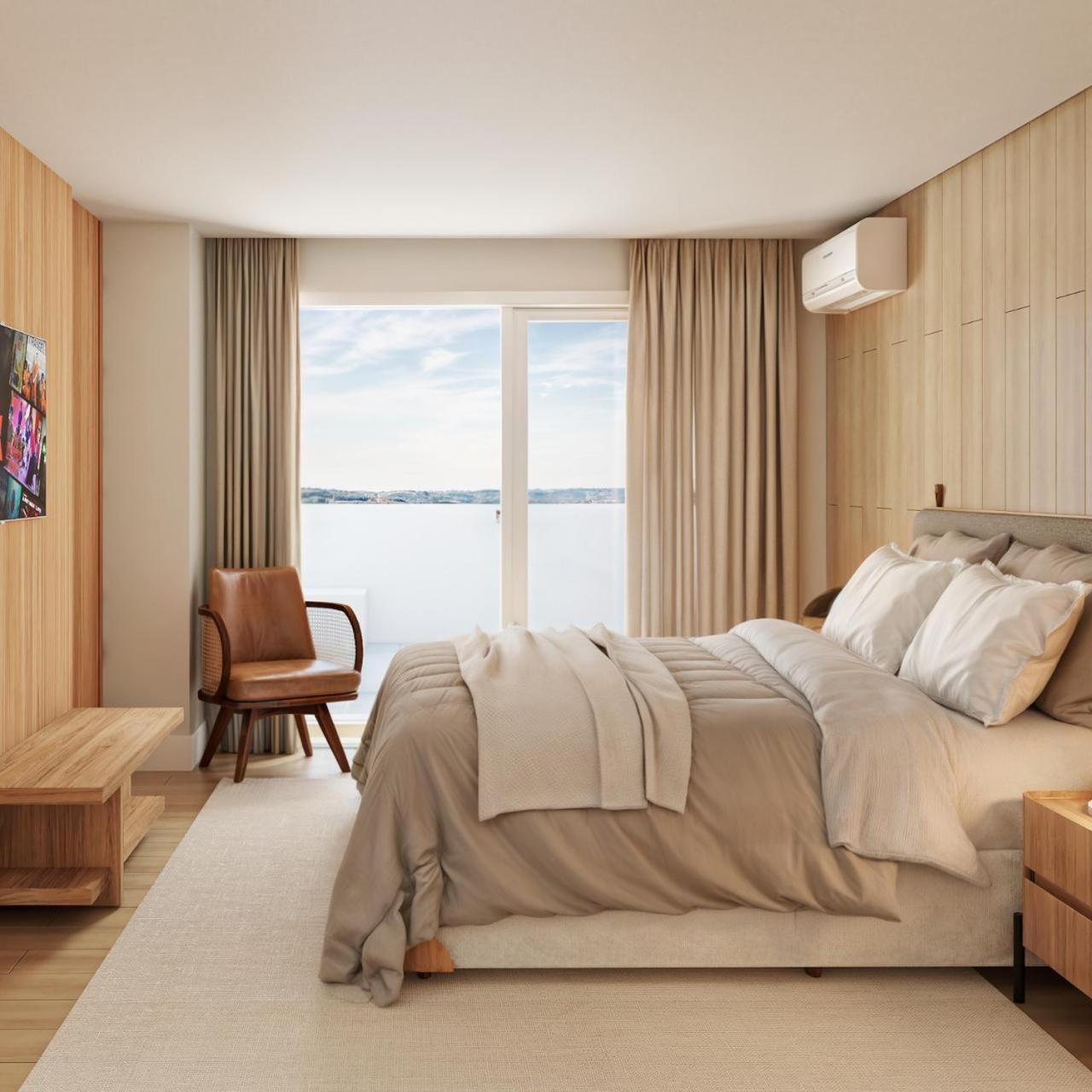 King Room with Pool View thumbnail 5
