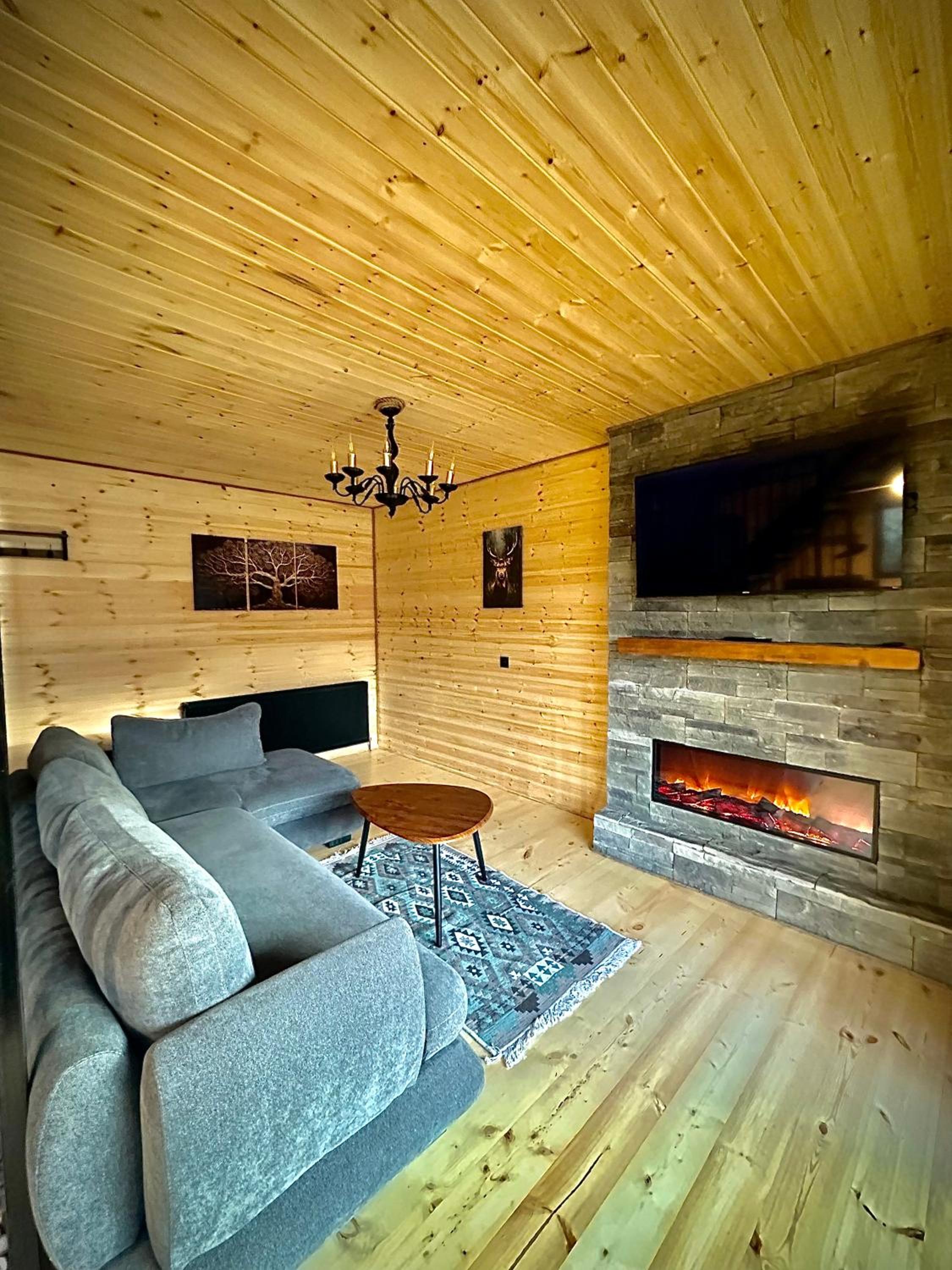 Superior Chalet photo 2
