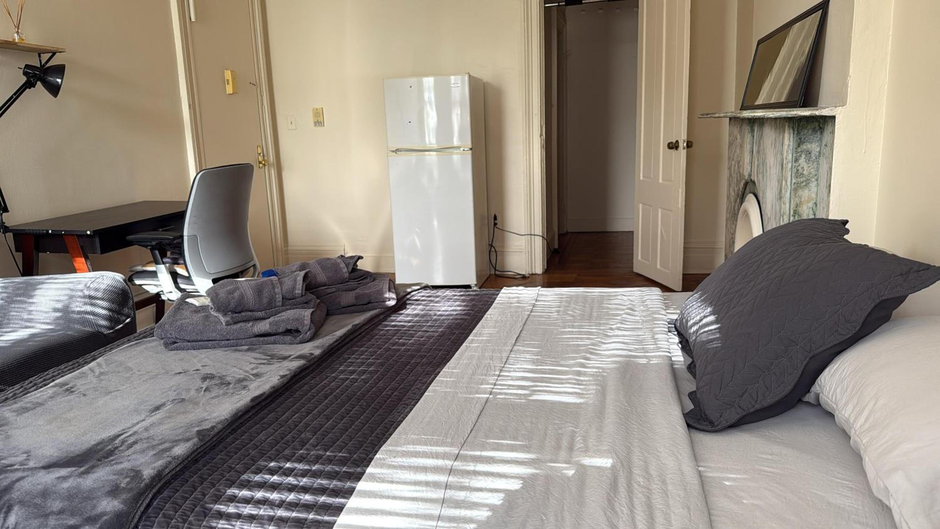 Deluxe Queen Room photo 2