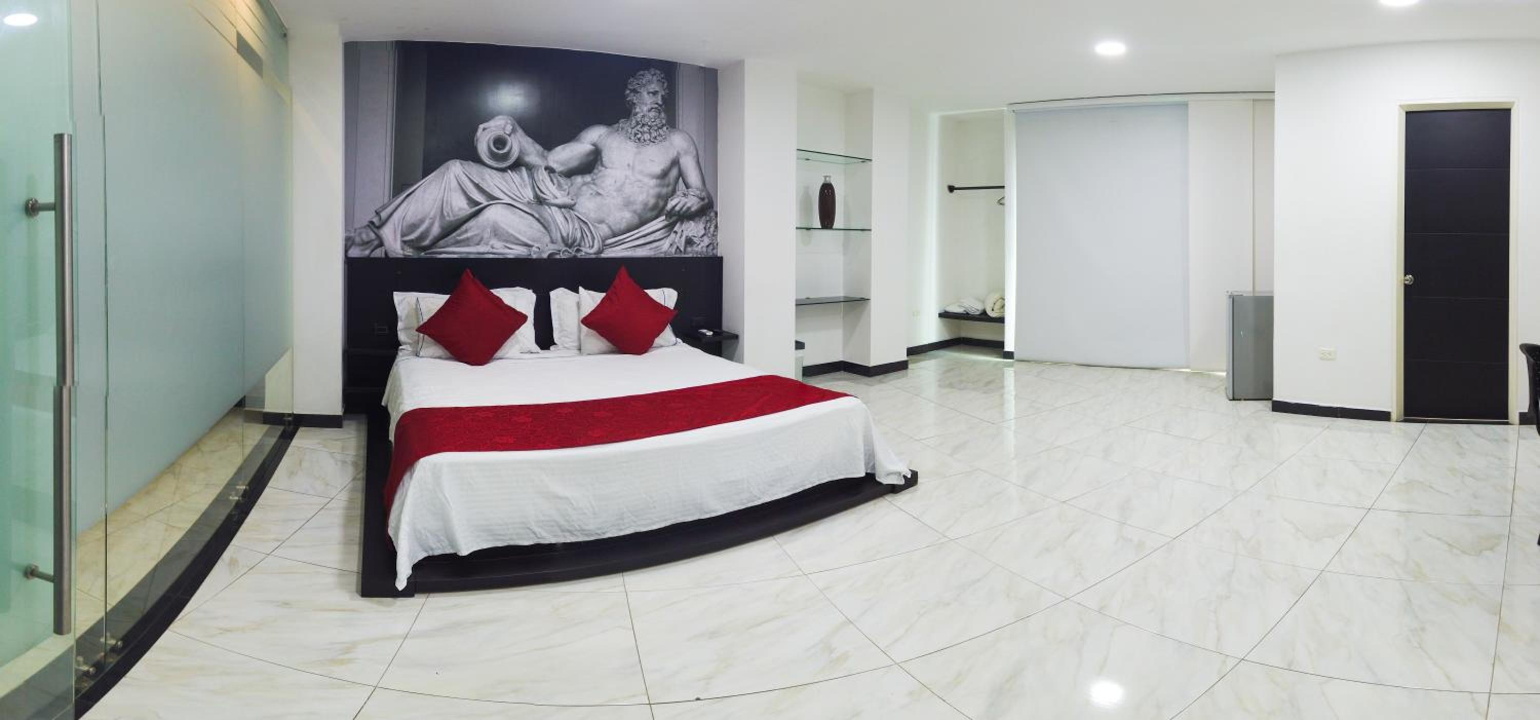 Superior King Suite