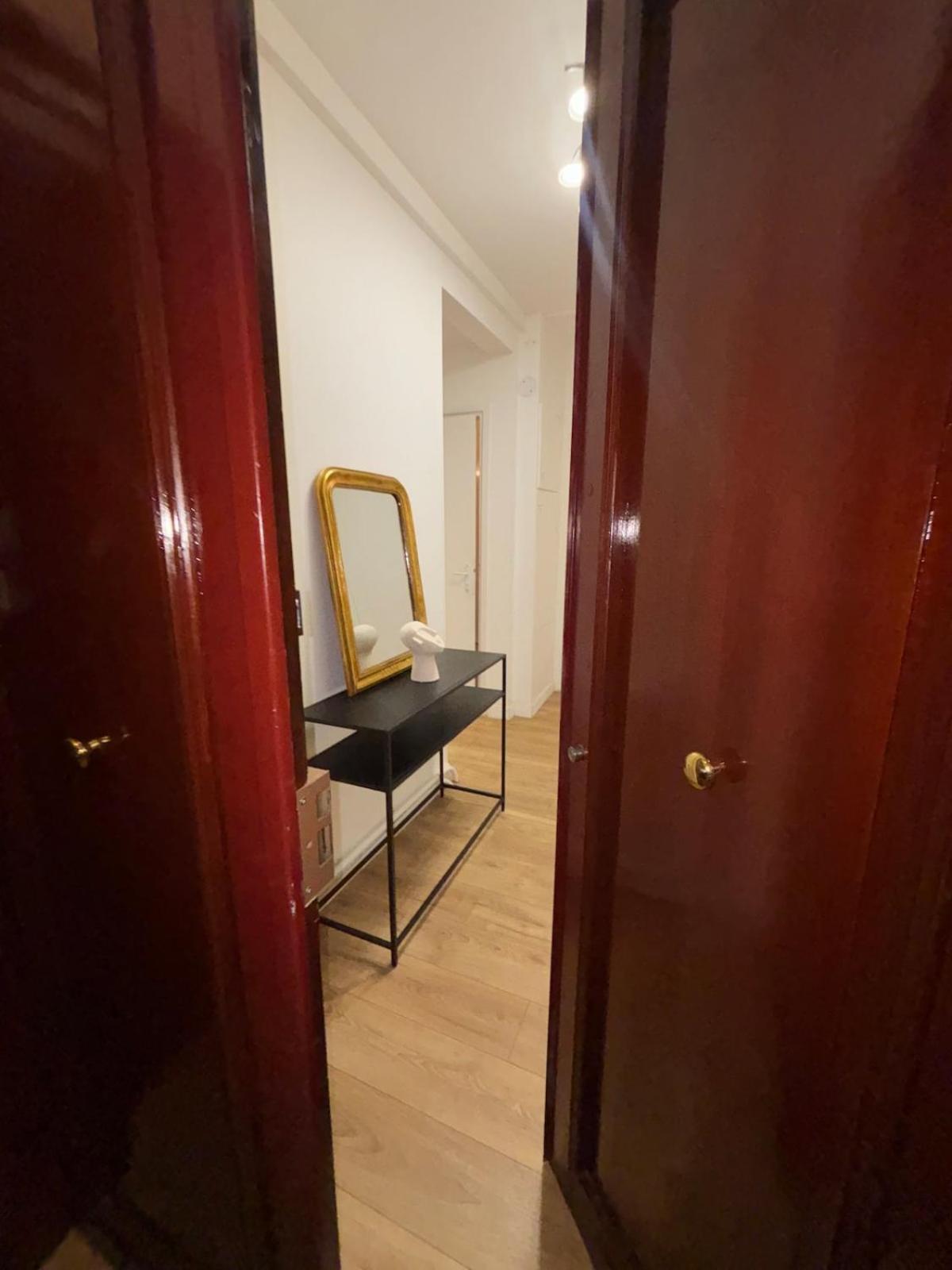 Two-Bedroom Apartment with Terrace photo 2