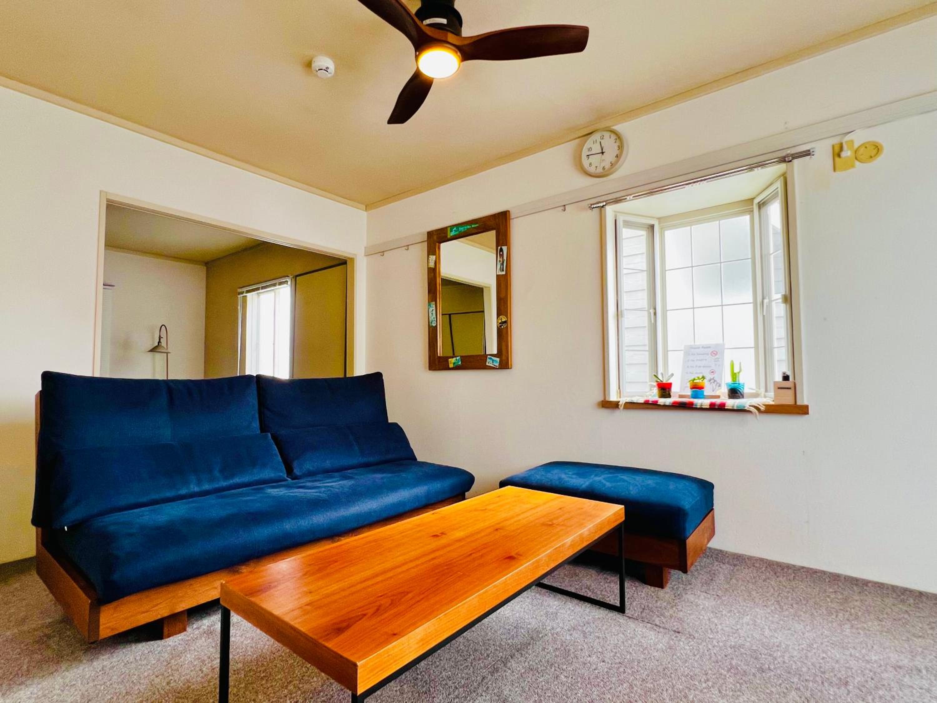 One-Bedroom Apartment photo 1