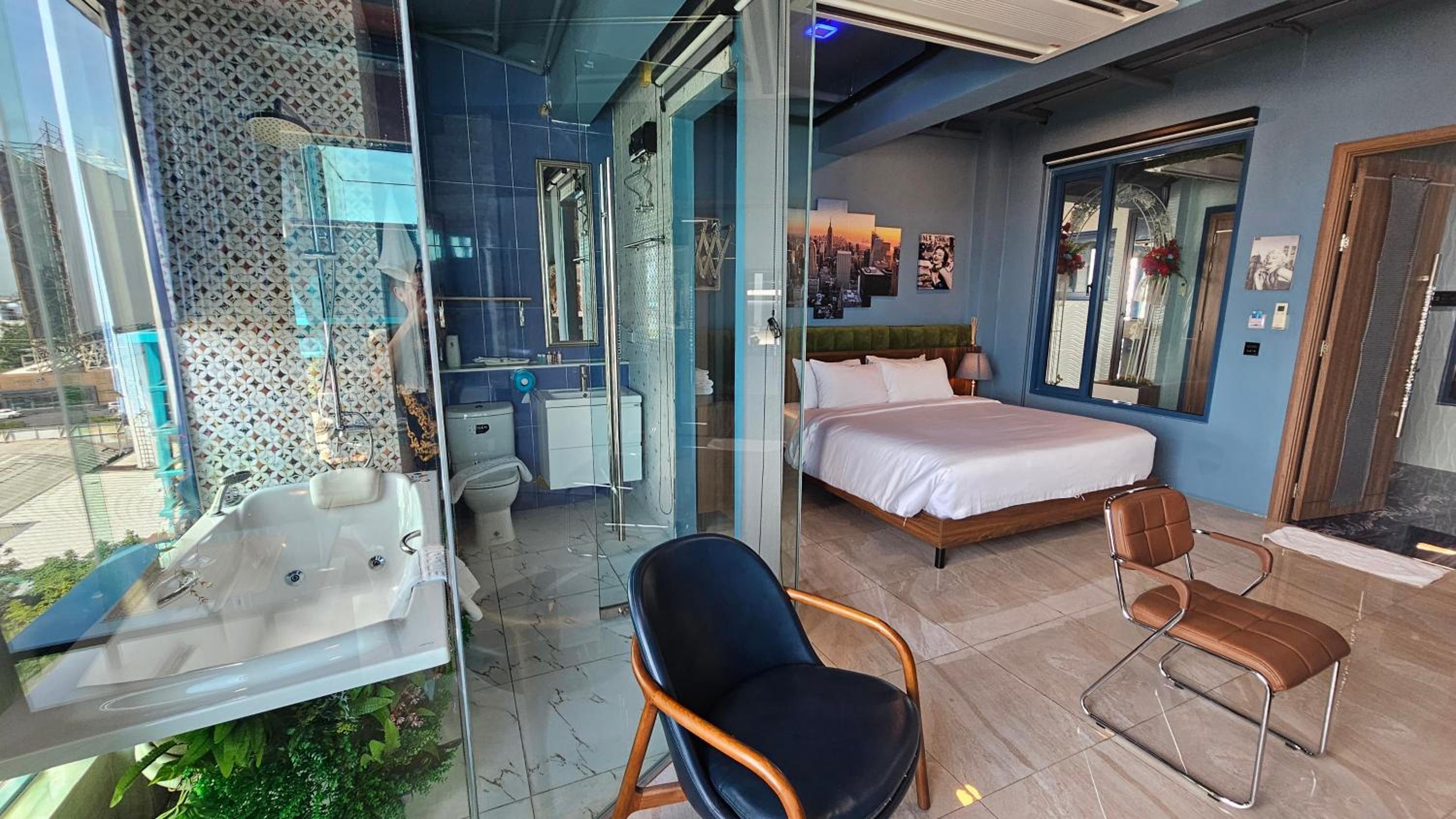 Executive Suite