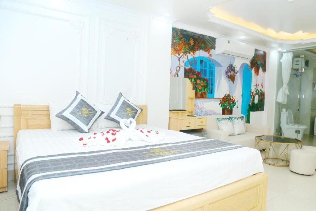 Deluxe Suite with Spa Bath photo 3