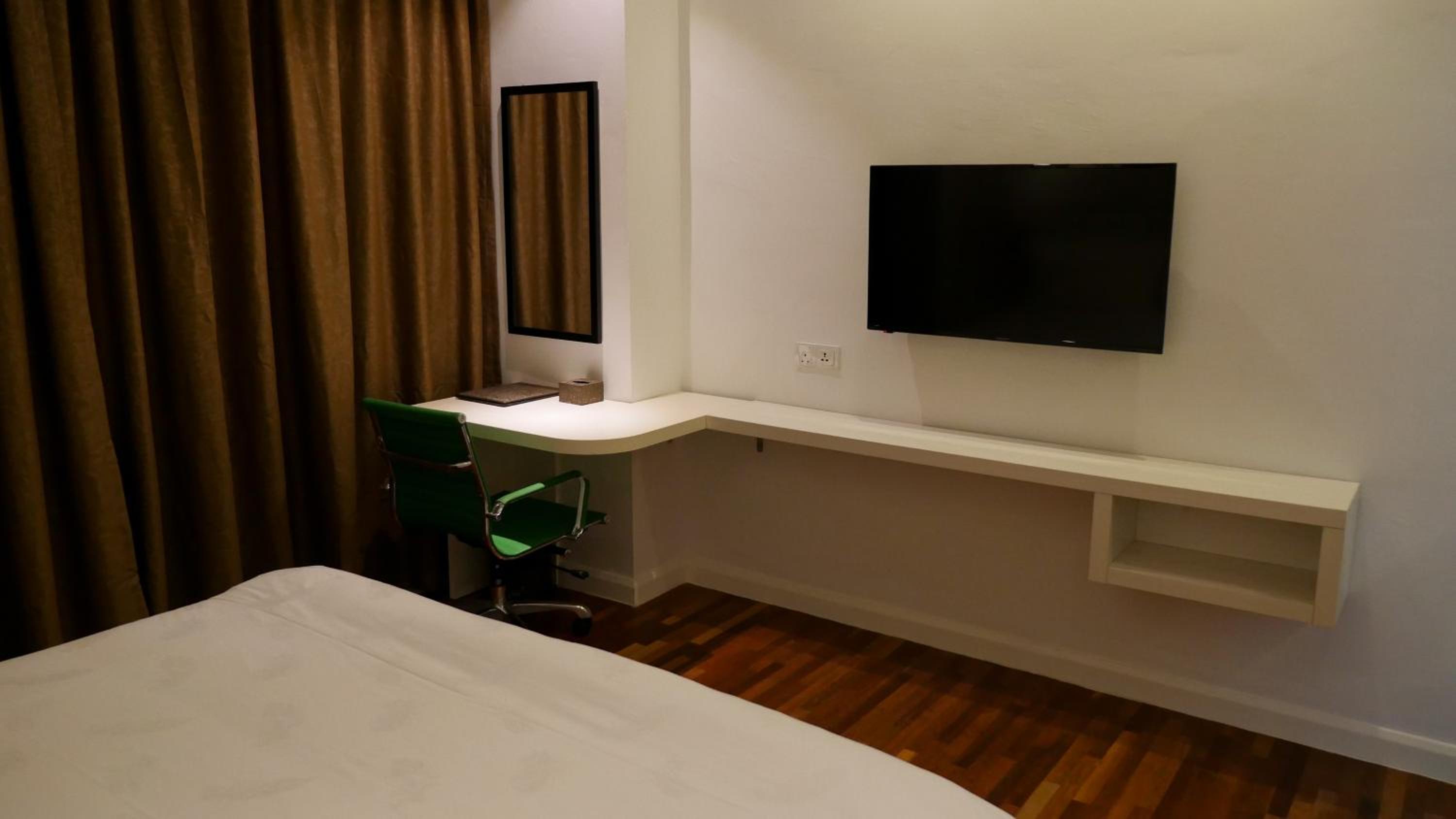 Superior Twin Room - Photo 10