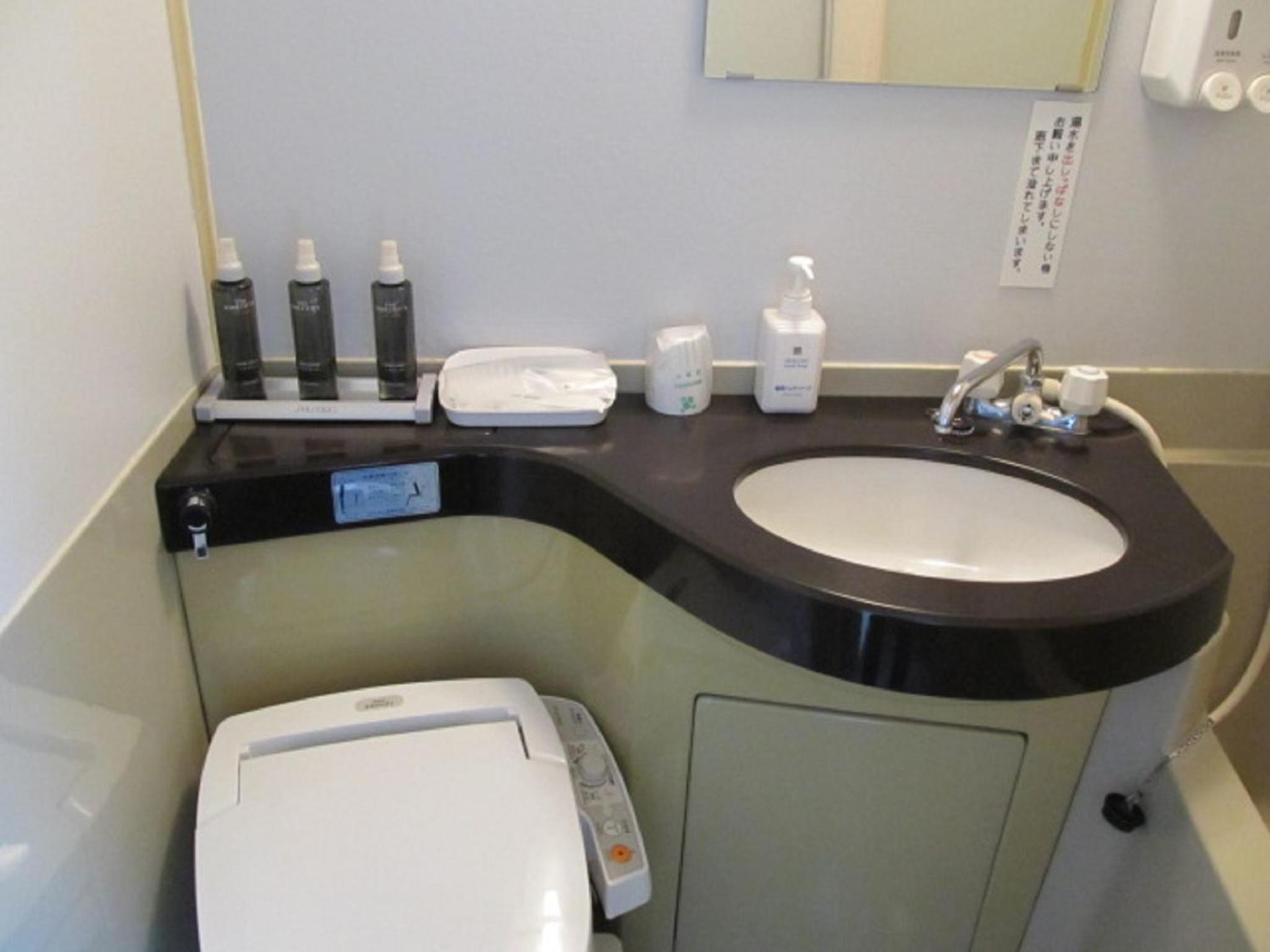 Economy Double Room - Non-Smoking photo 3
