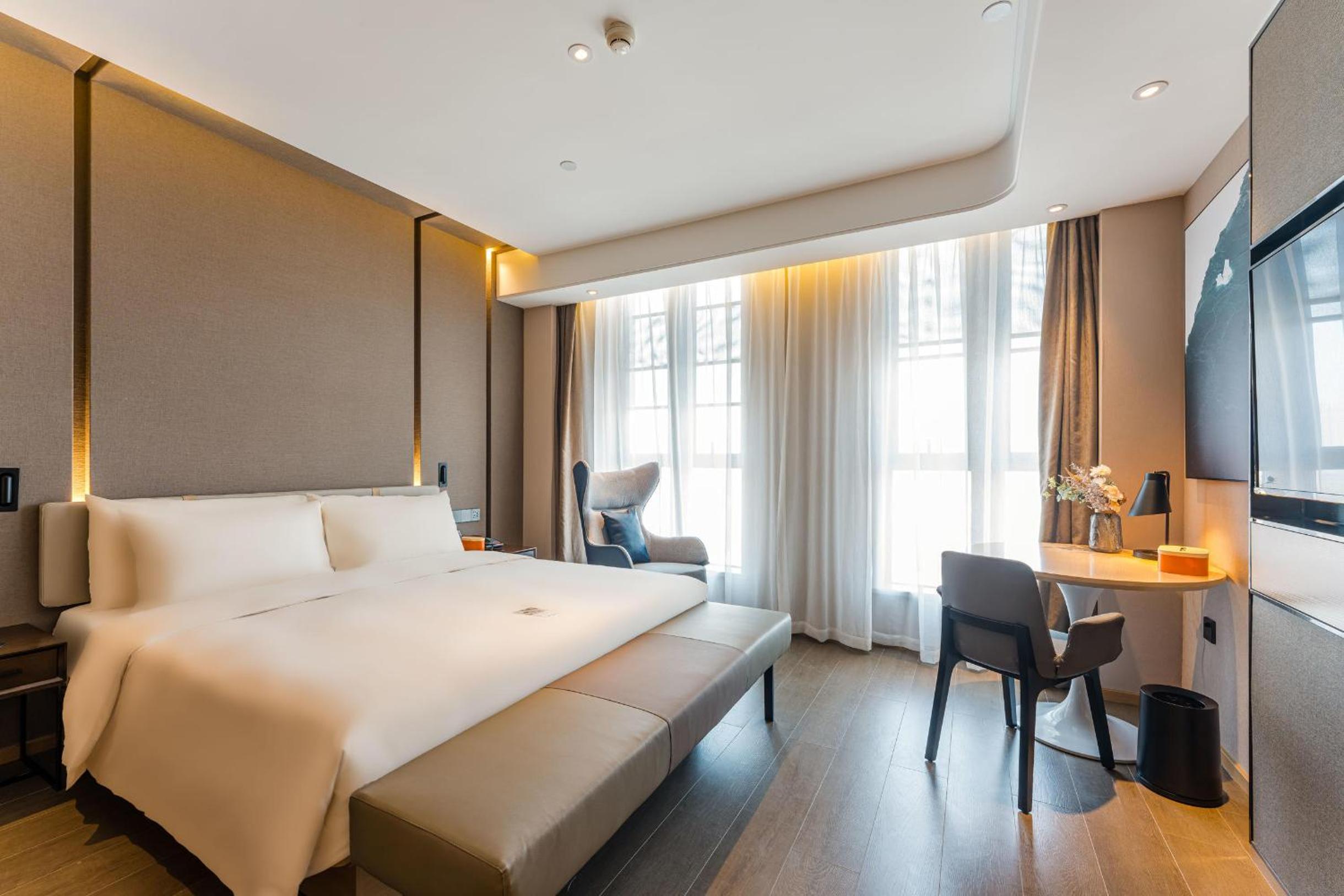 Elegant Double Room photo 1
