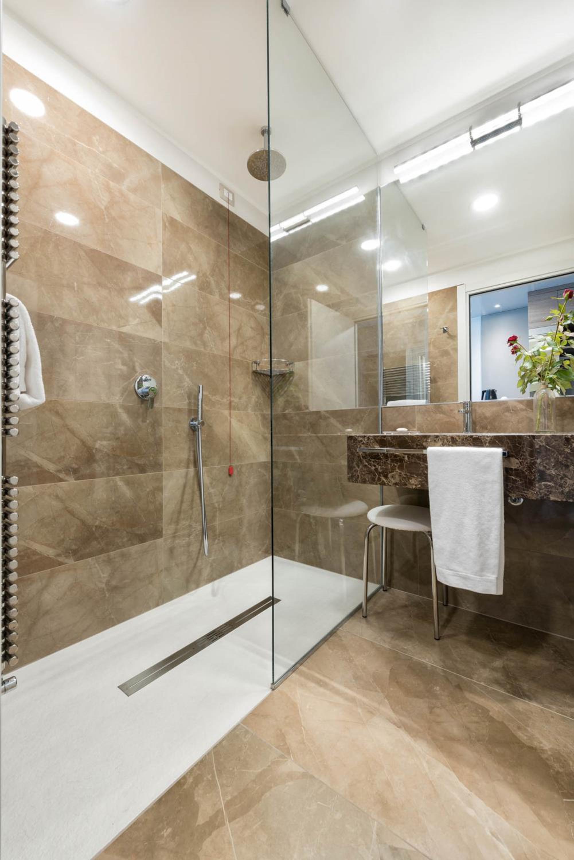 Superior Double or Twin Room - Photo 5