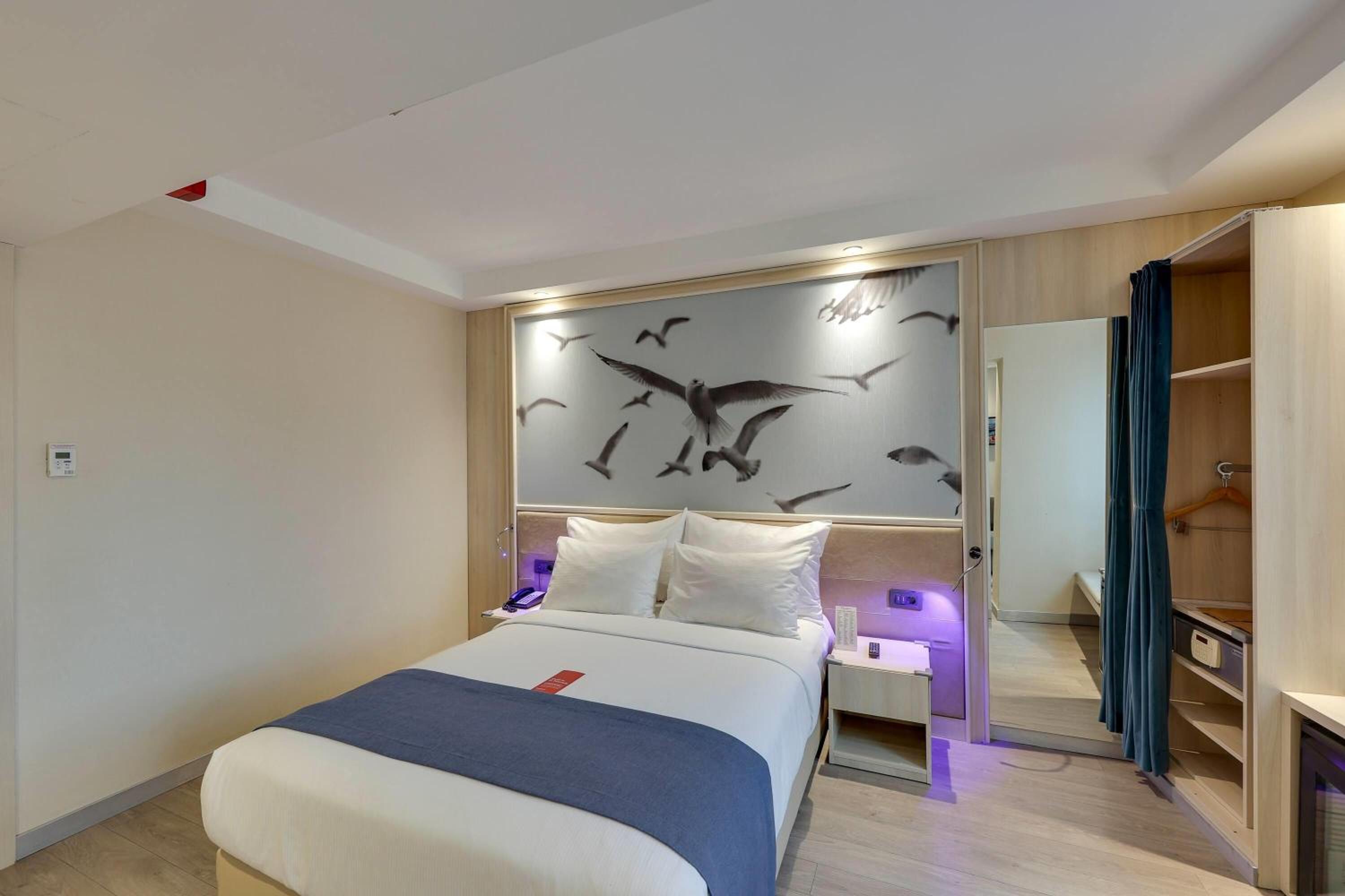 Accessible Room, 1 Double Bed, Sofa Bed