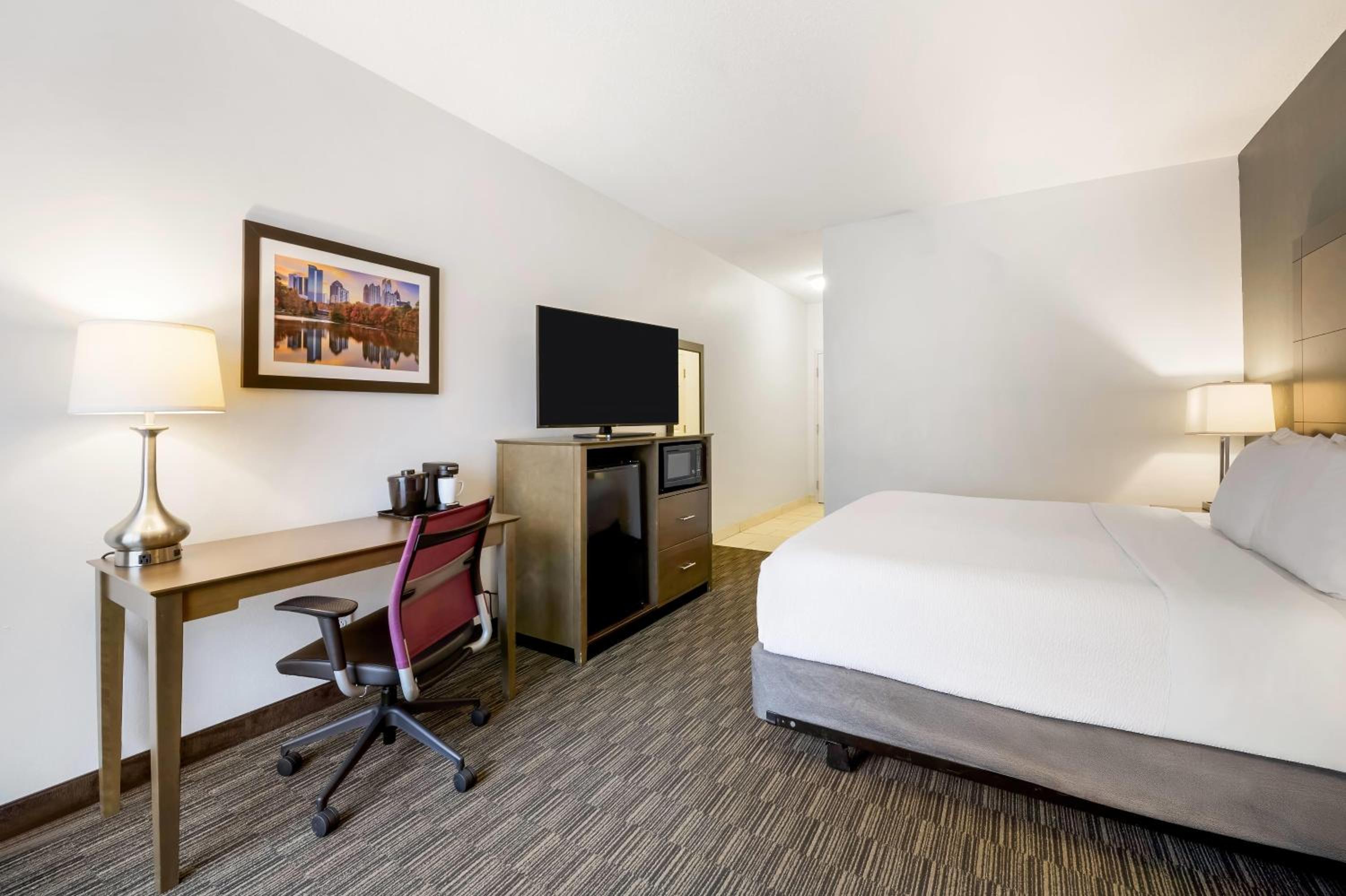 King Room - Mobility Access/Non-Smoking - Photo 1