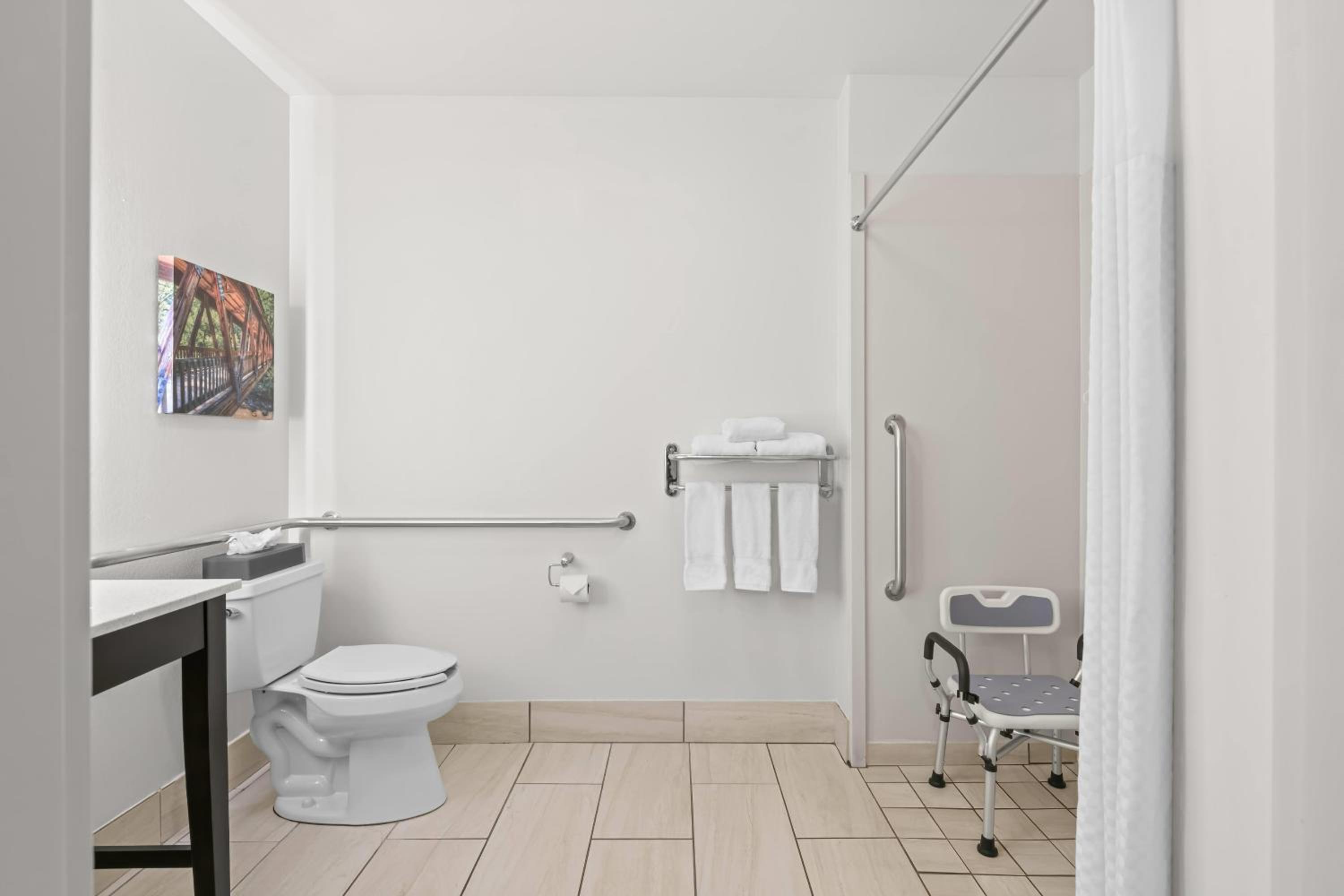 King Room - Mobility Access/Non-Smoking - Photo 2