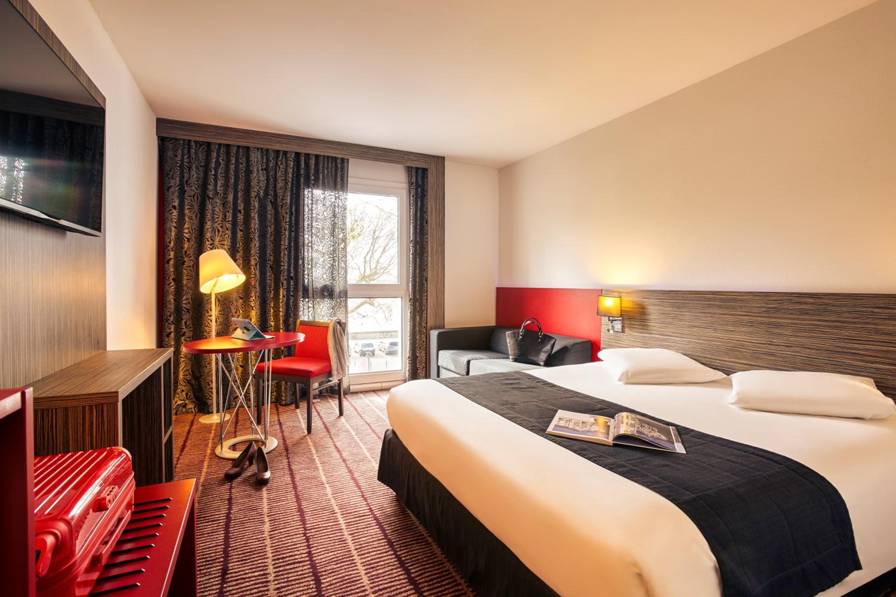 Classic Room with Double Bed and Single Sofa Bed  - Photo 1