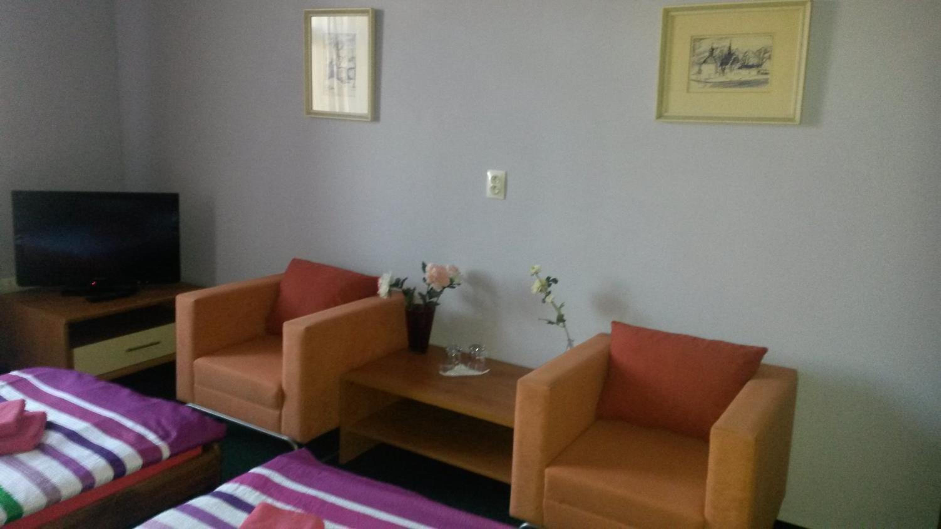 Double or Twin Room with Bathroom photo 2