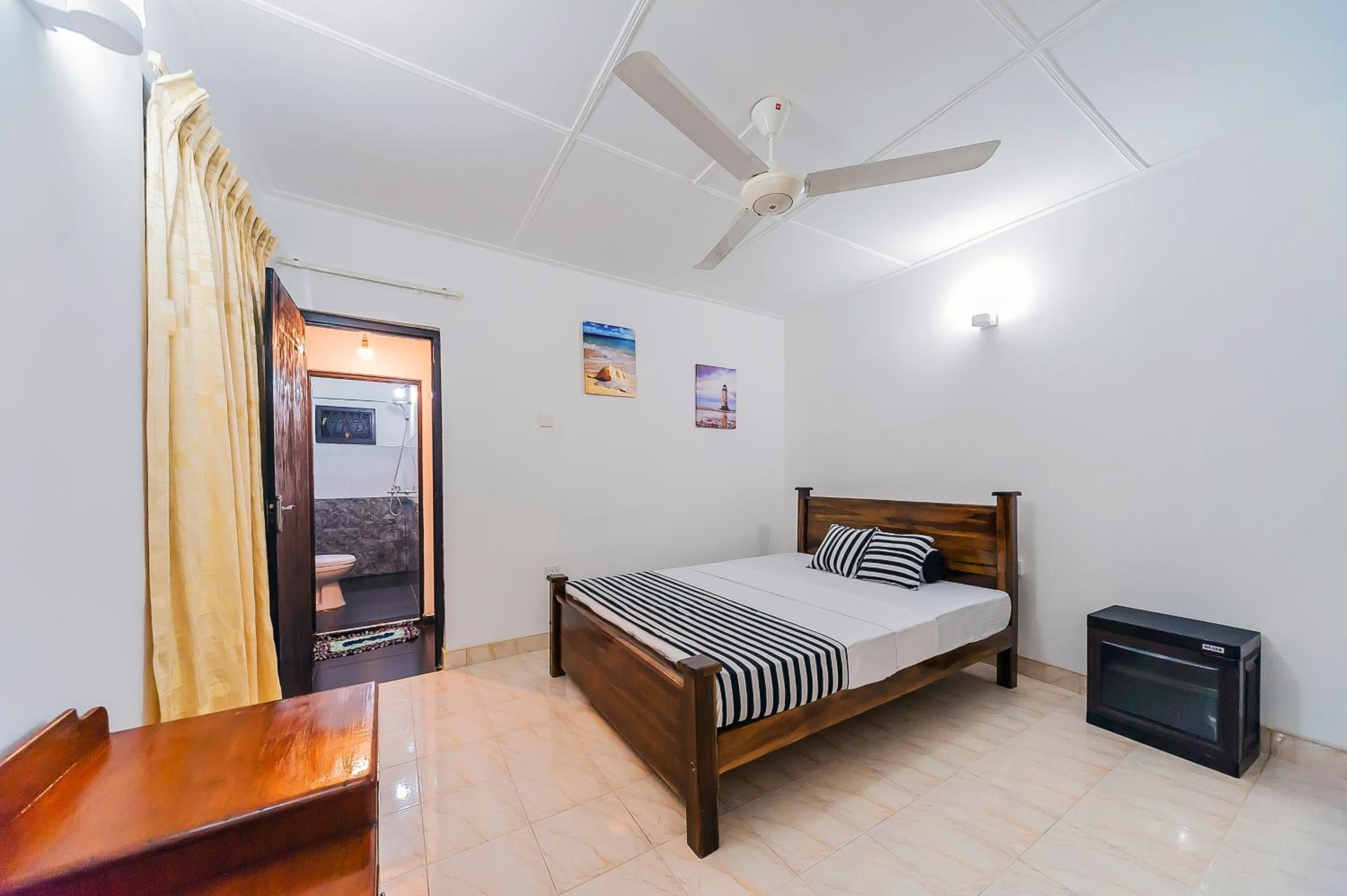 Deluxe Room with Fan photo 1