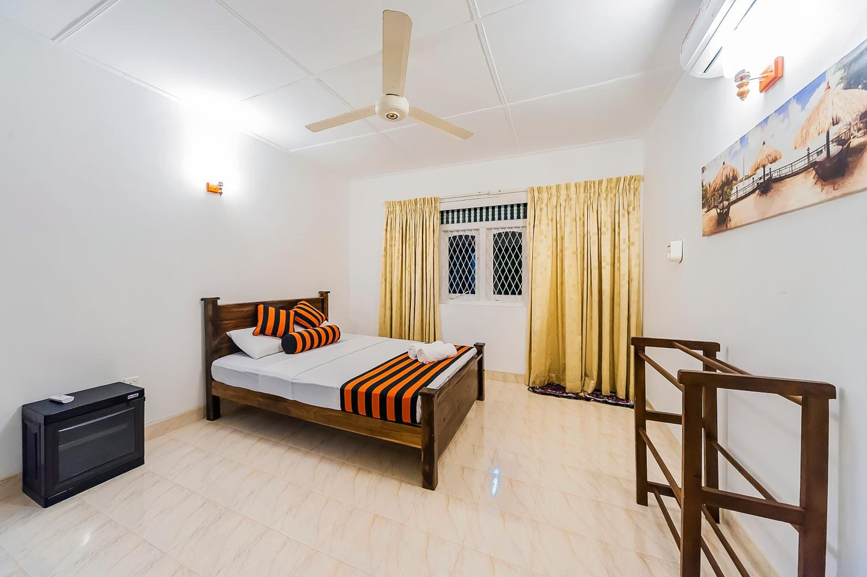 Deluxe Double Room with A/C photo 1