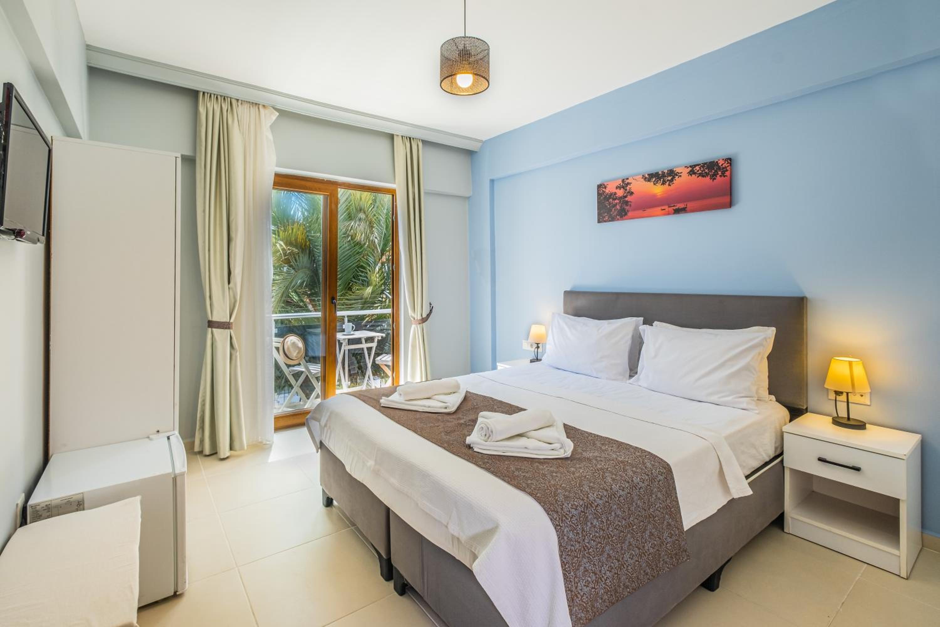 Double Room with Balcony photo 1