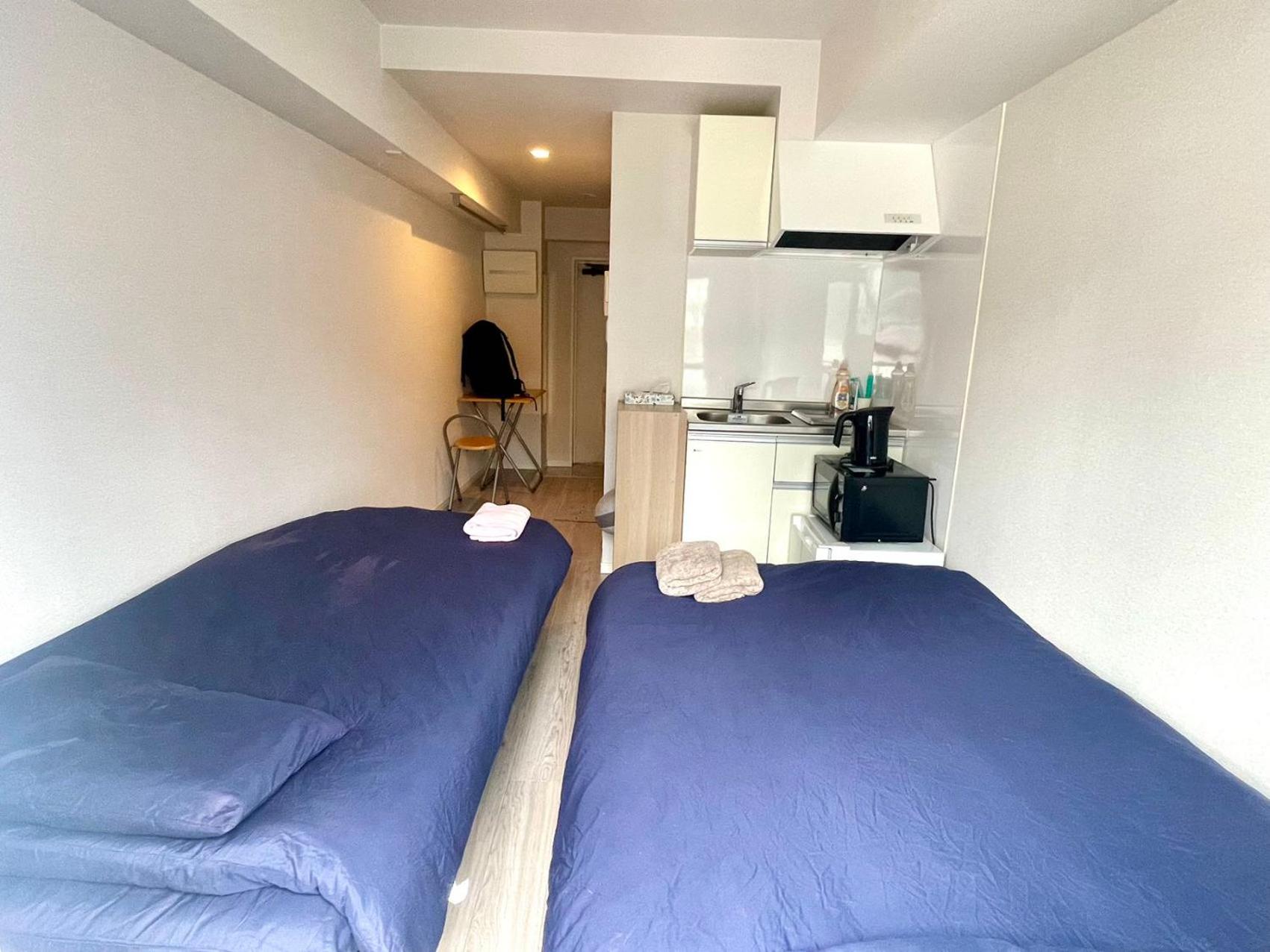 Twin Room with Private Bathroom photo 3