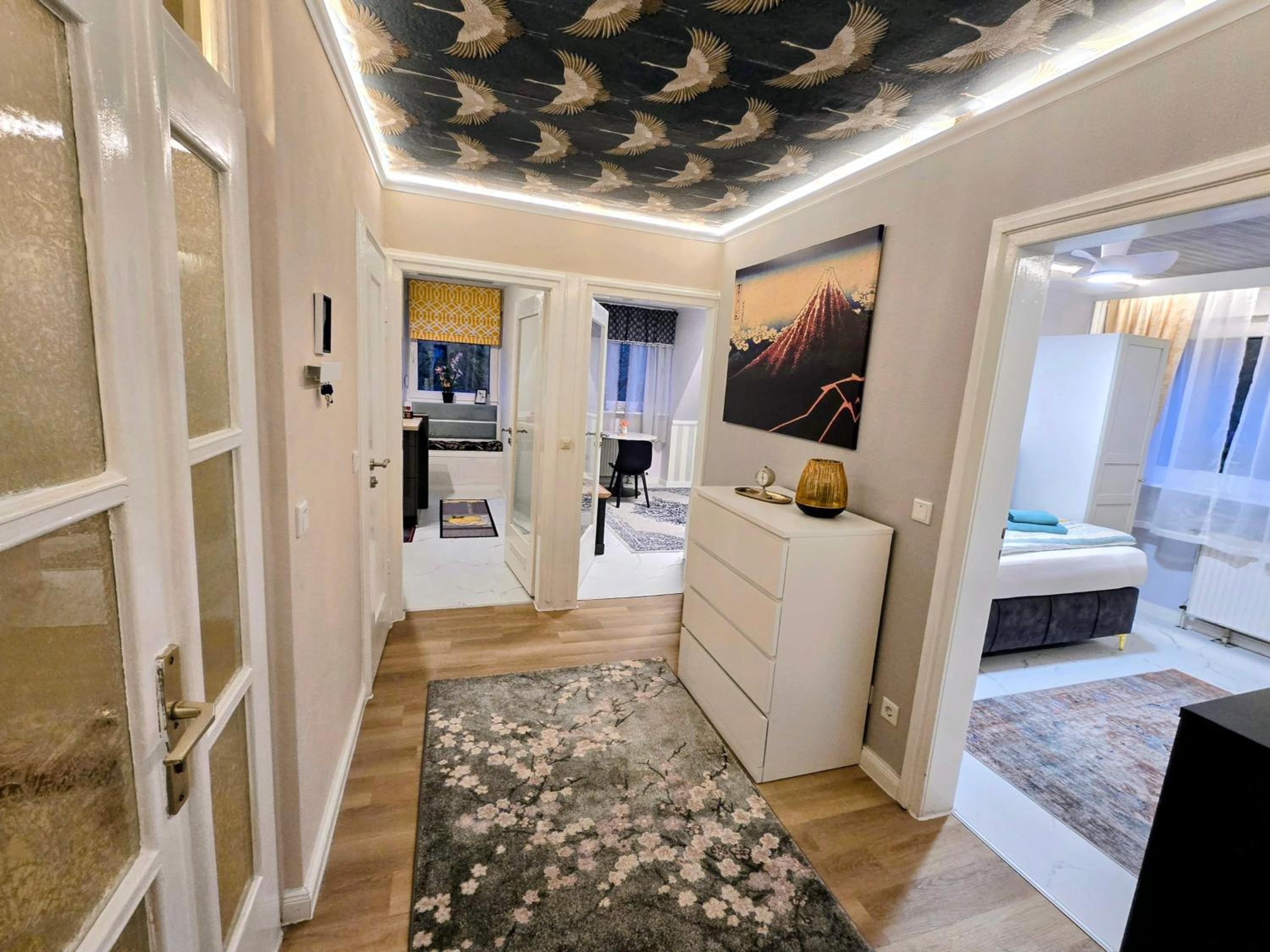 One-Bedroom Apartment - Non-Smoking photo 2
