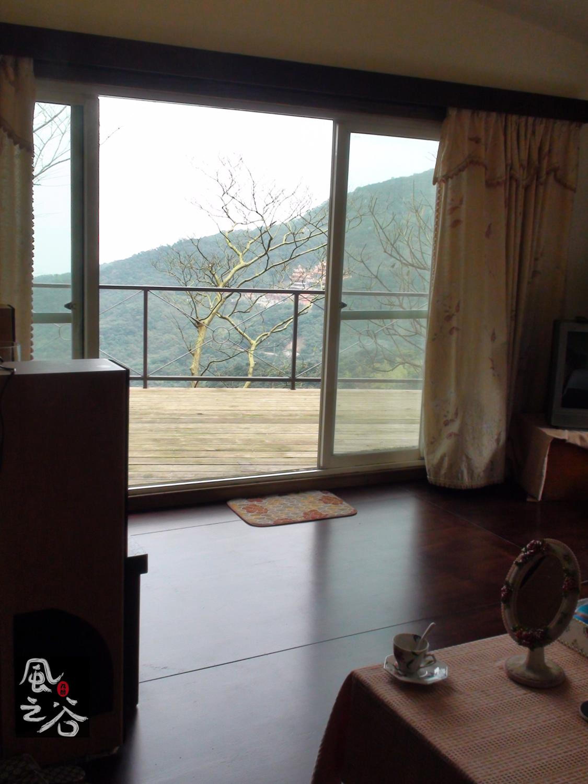 Deluxe Double Room with Balcony and Sea View photo 3