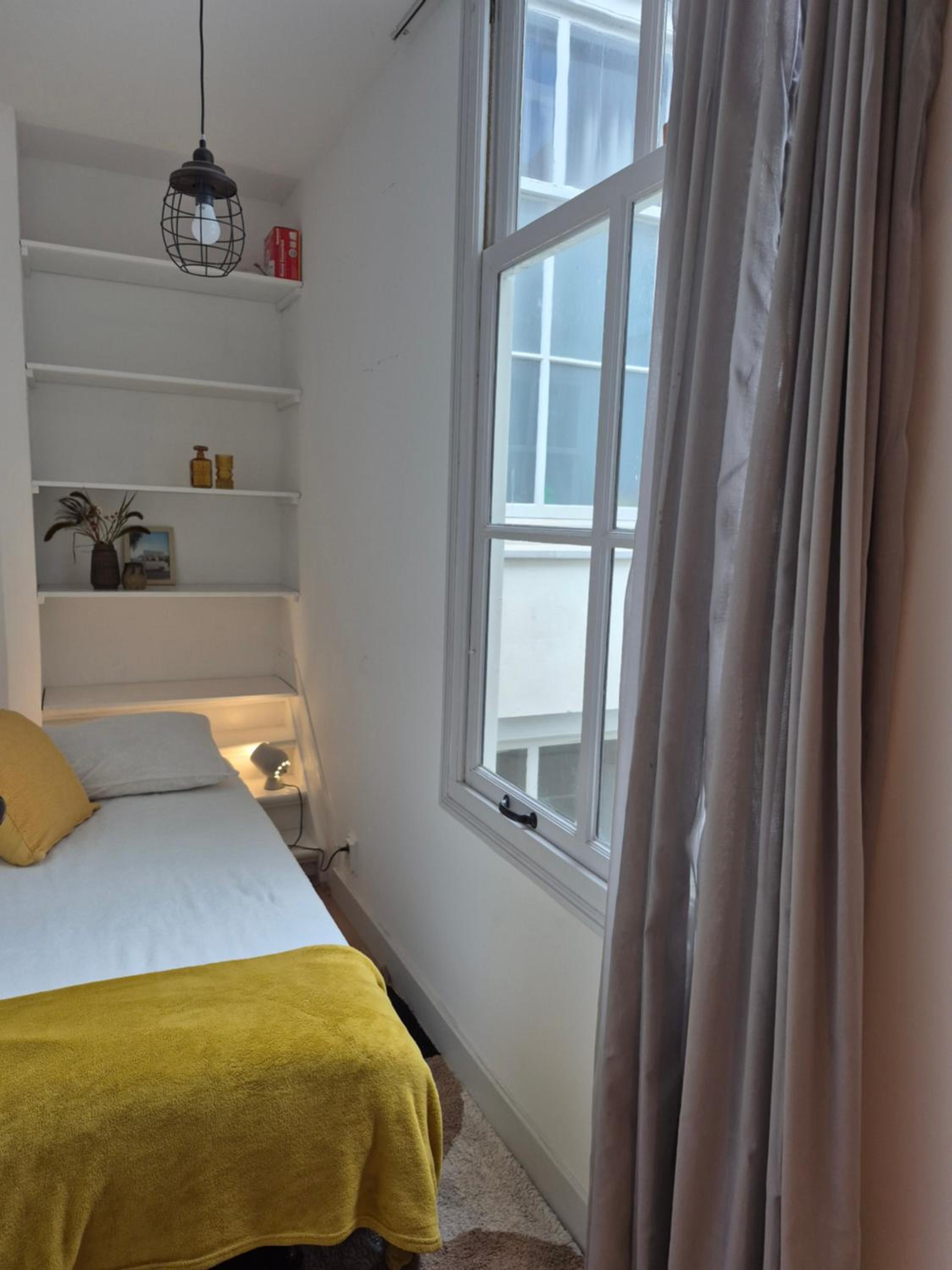 Two-Bedroom Apartment with City View photo 3