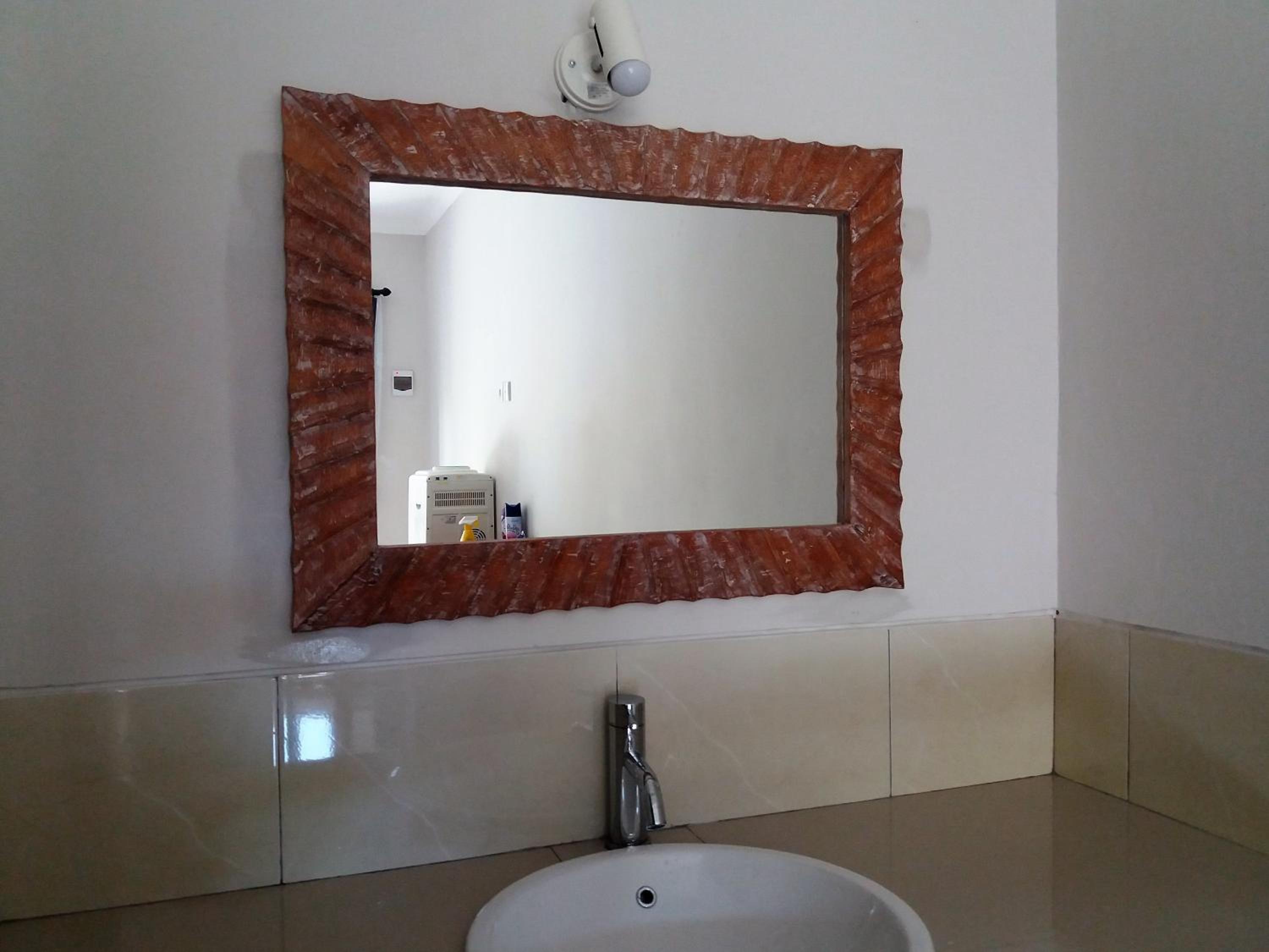 Double Room with Private Bathroom - Photo 9