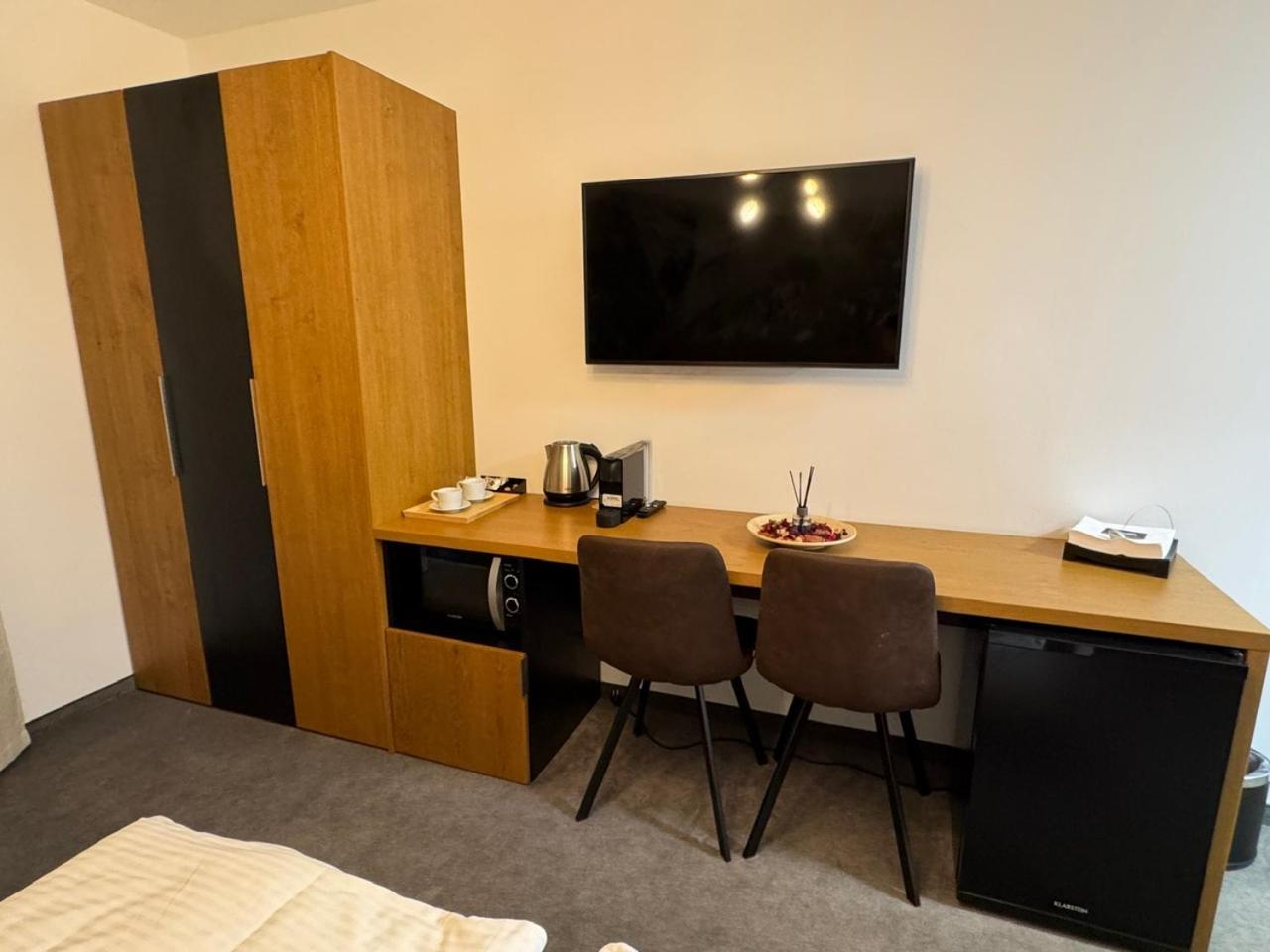 Apartment with Terrace photo 2