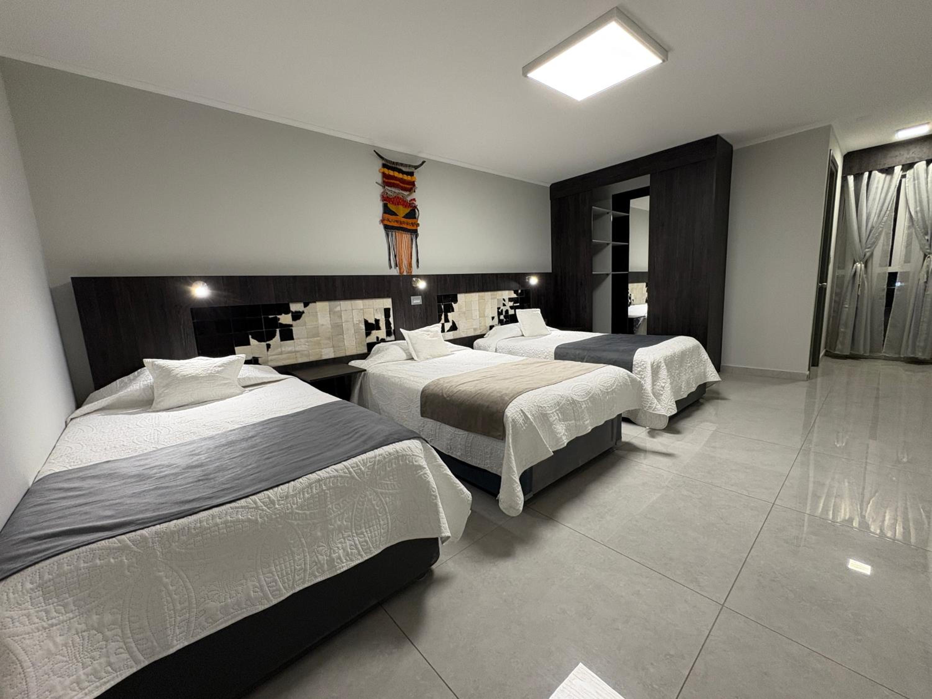 Deluxe Family Room