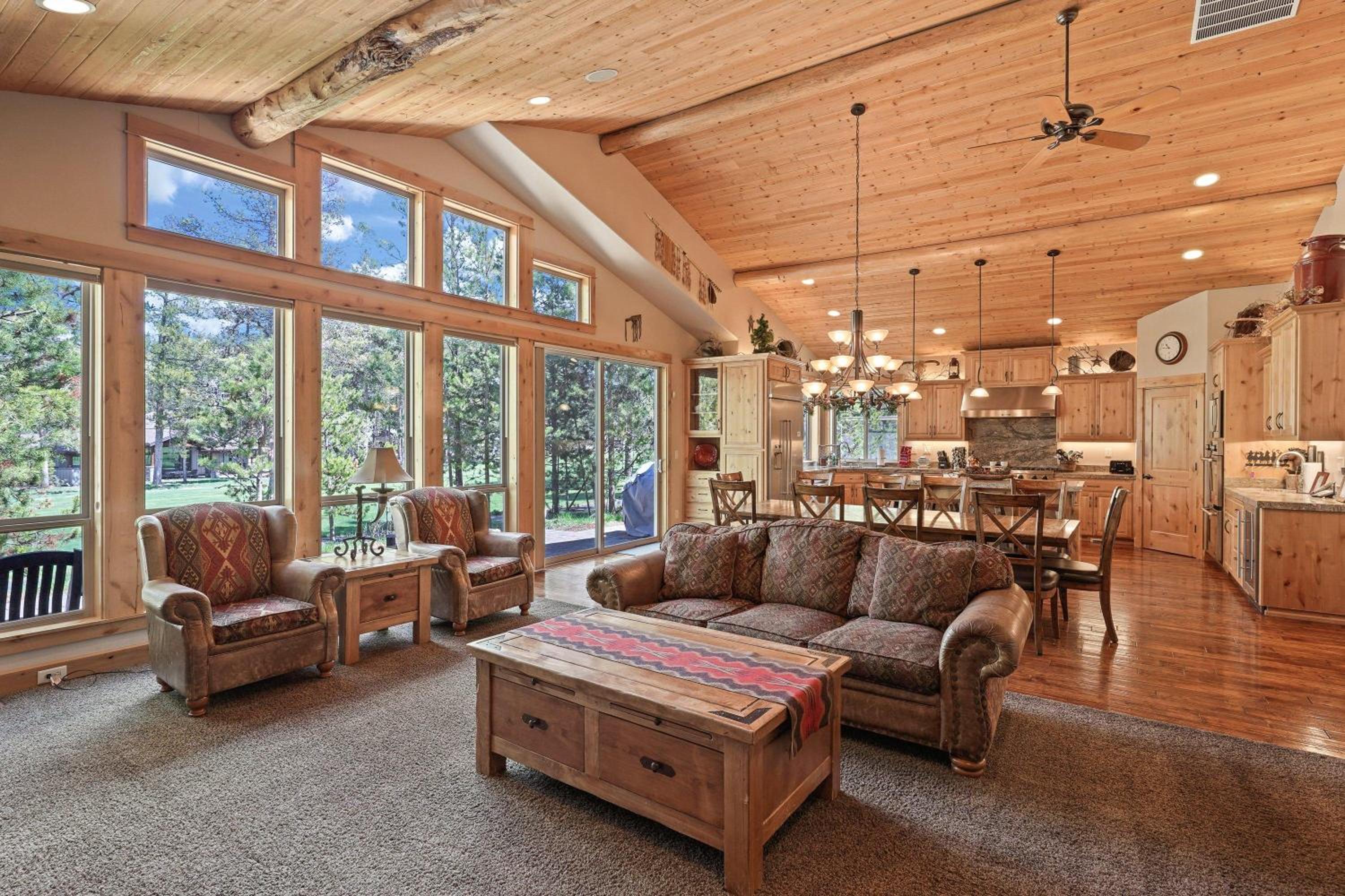 Six-Bedroom Holiday Home photo 2