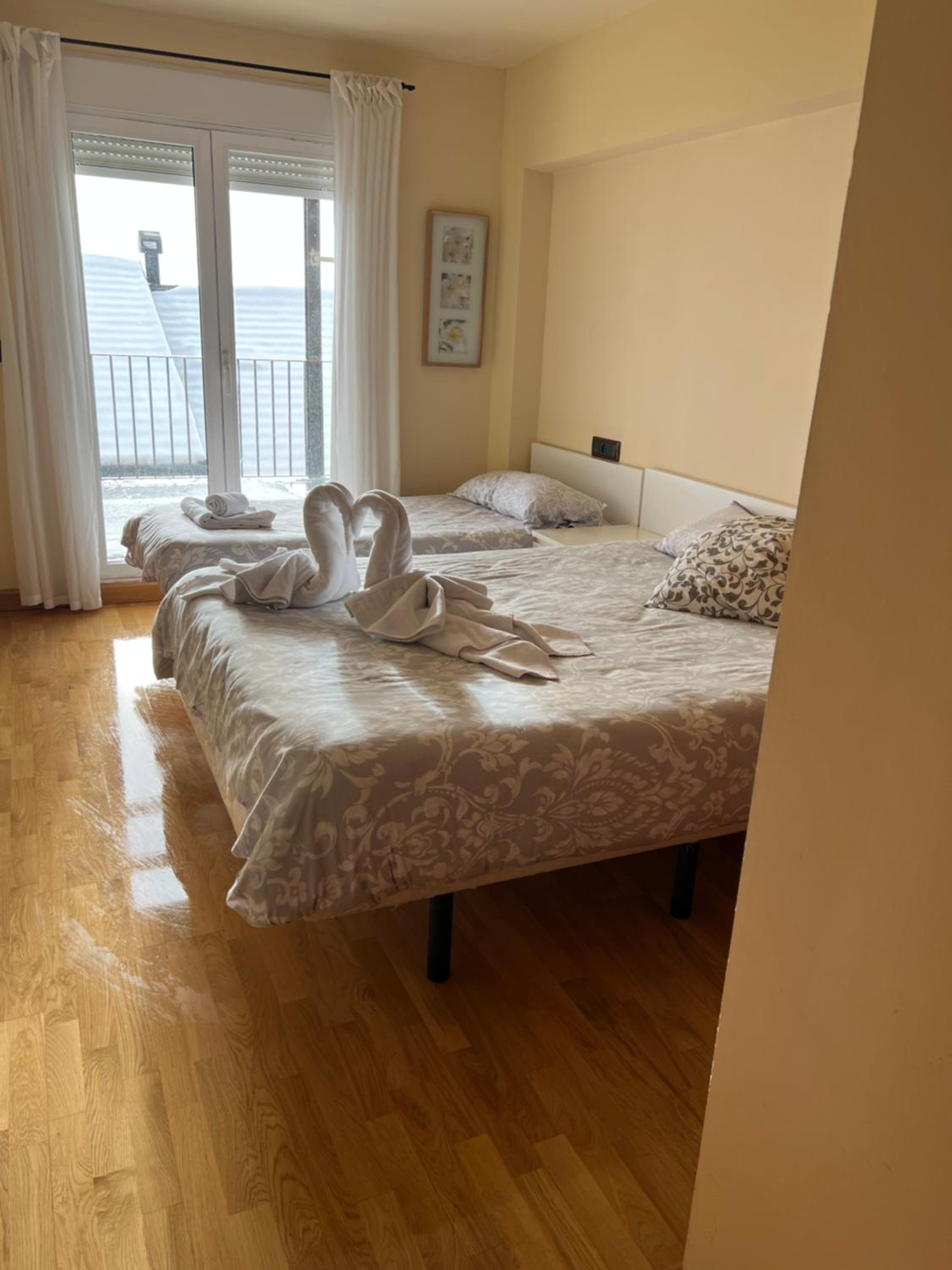 One-Bedroom Apartment with Terrace photo 3