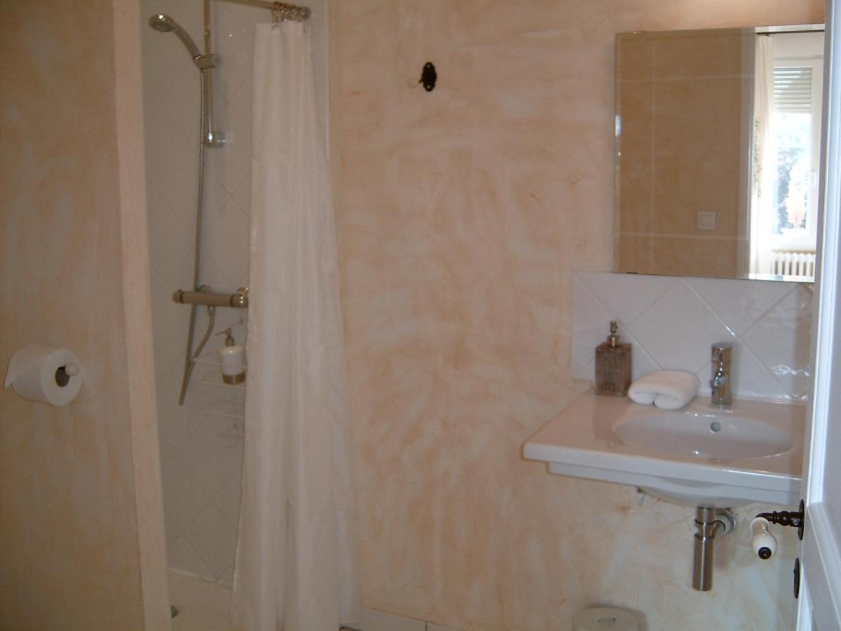 Basic Double Room - Photo 1