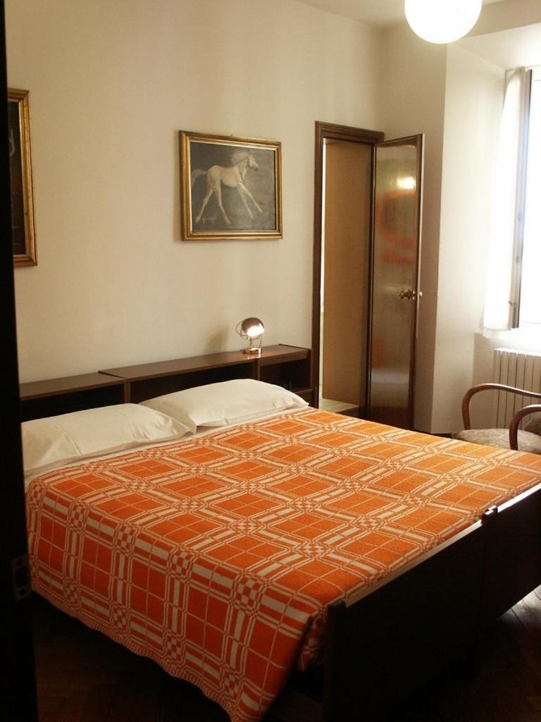 Double or Twin Room - Photo 18