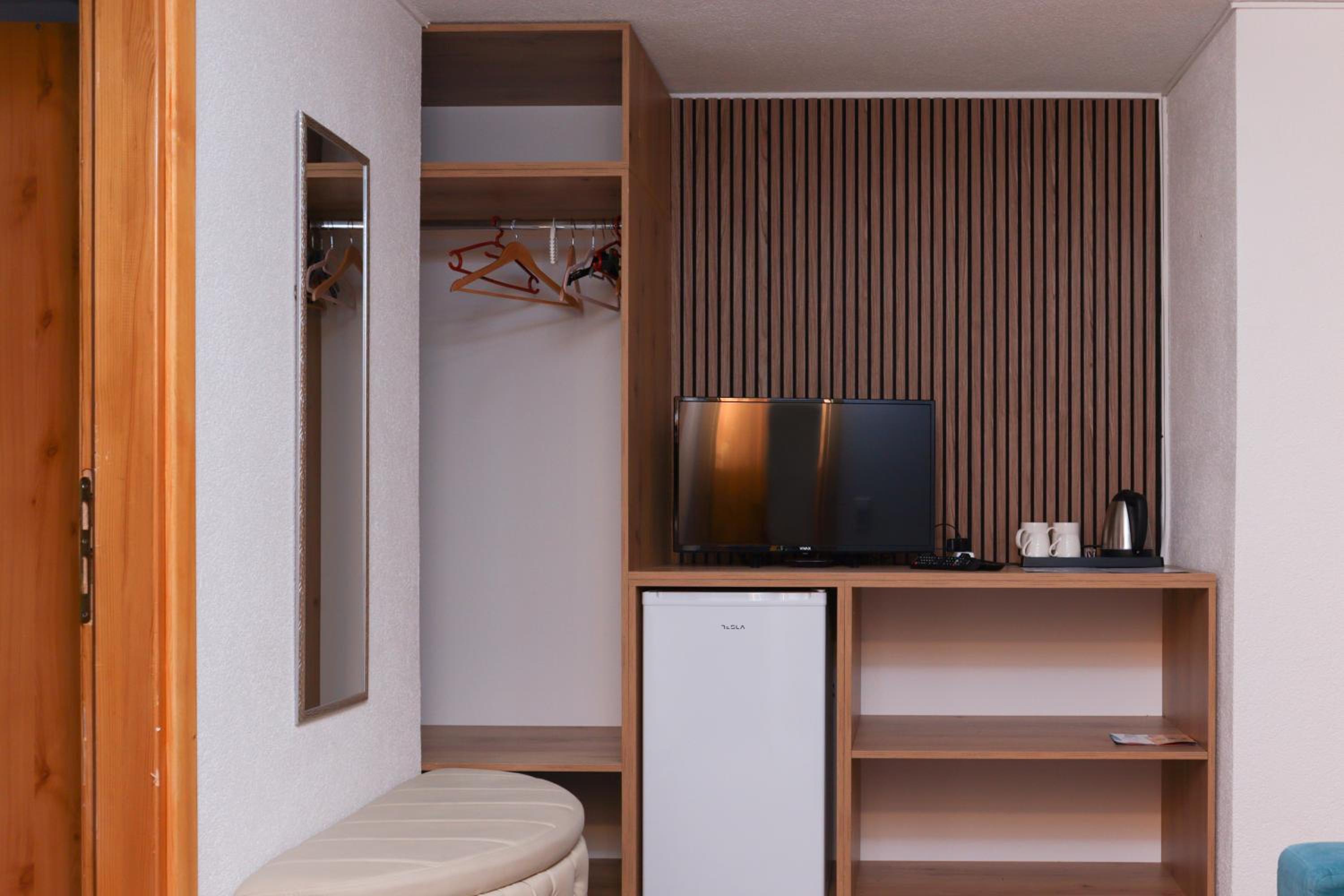 Two-Bedroom Apartment - Photo 7