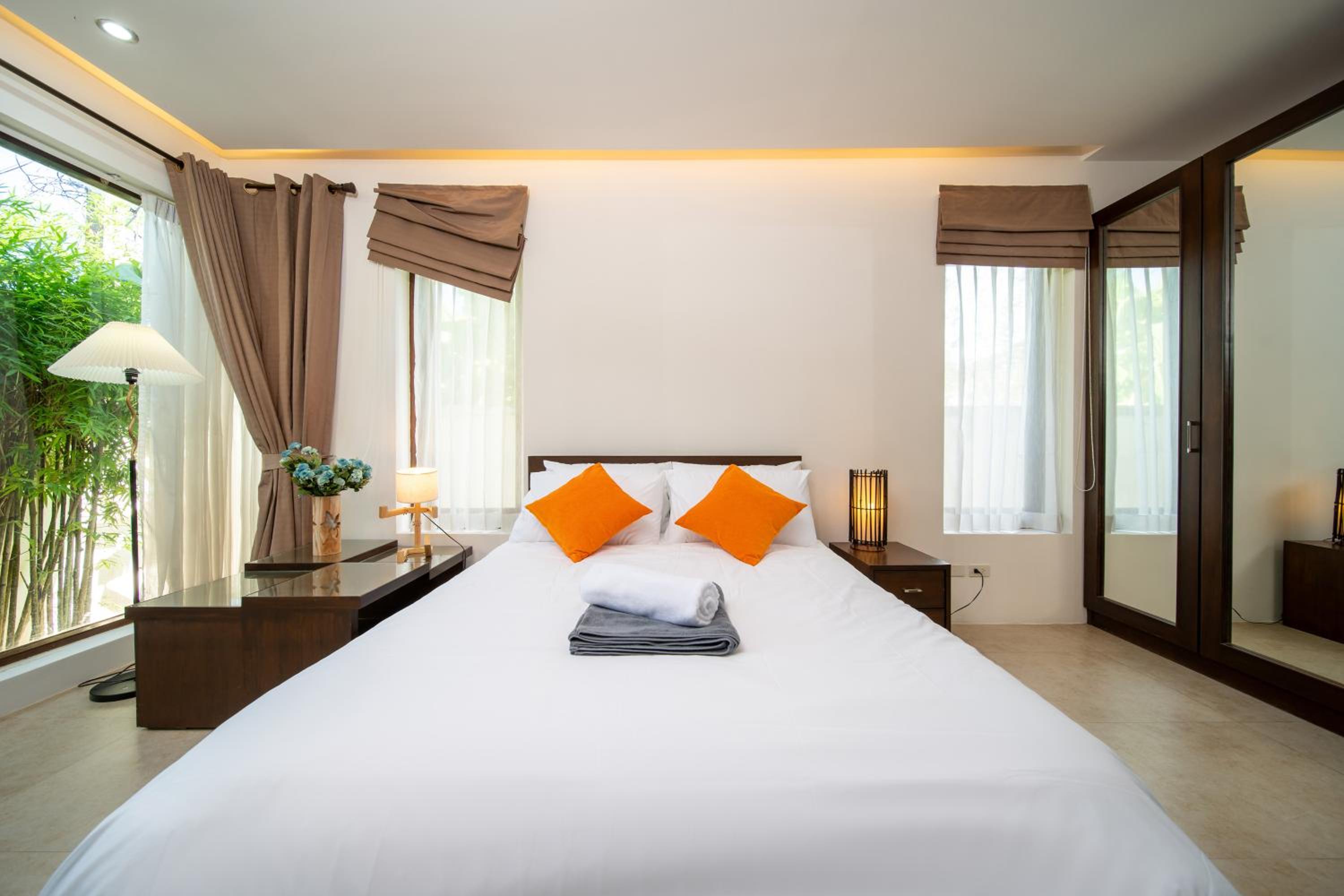 Three-Bedroom Villa photo 2