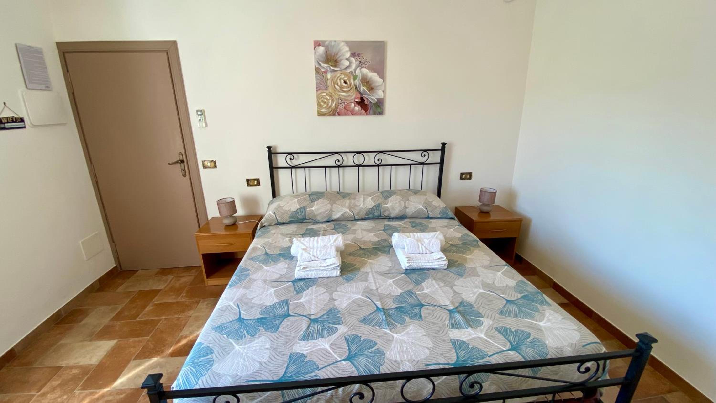 Double Room with Private Bathroom photo 1