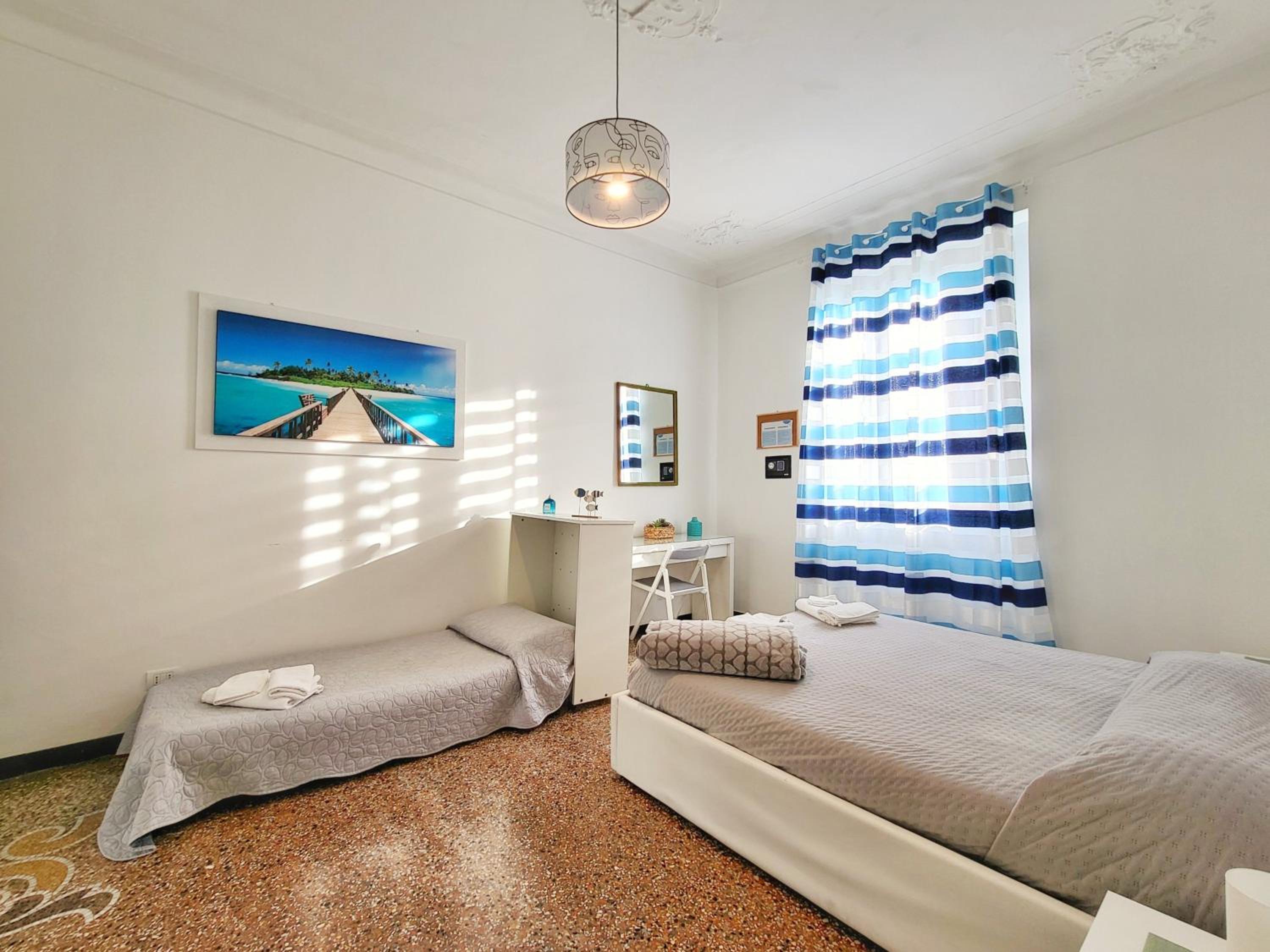 Two-Bedroom Apartment with Balcony photo 3