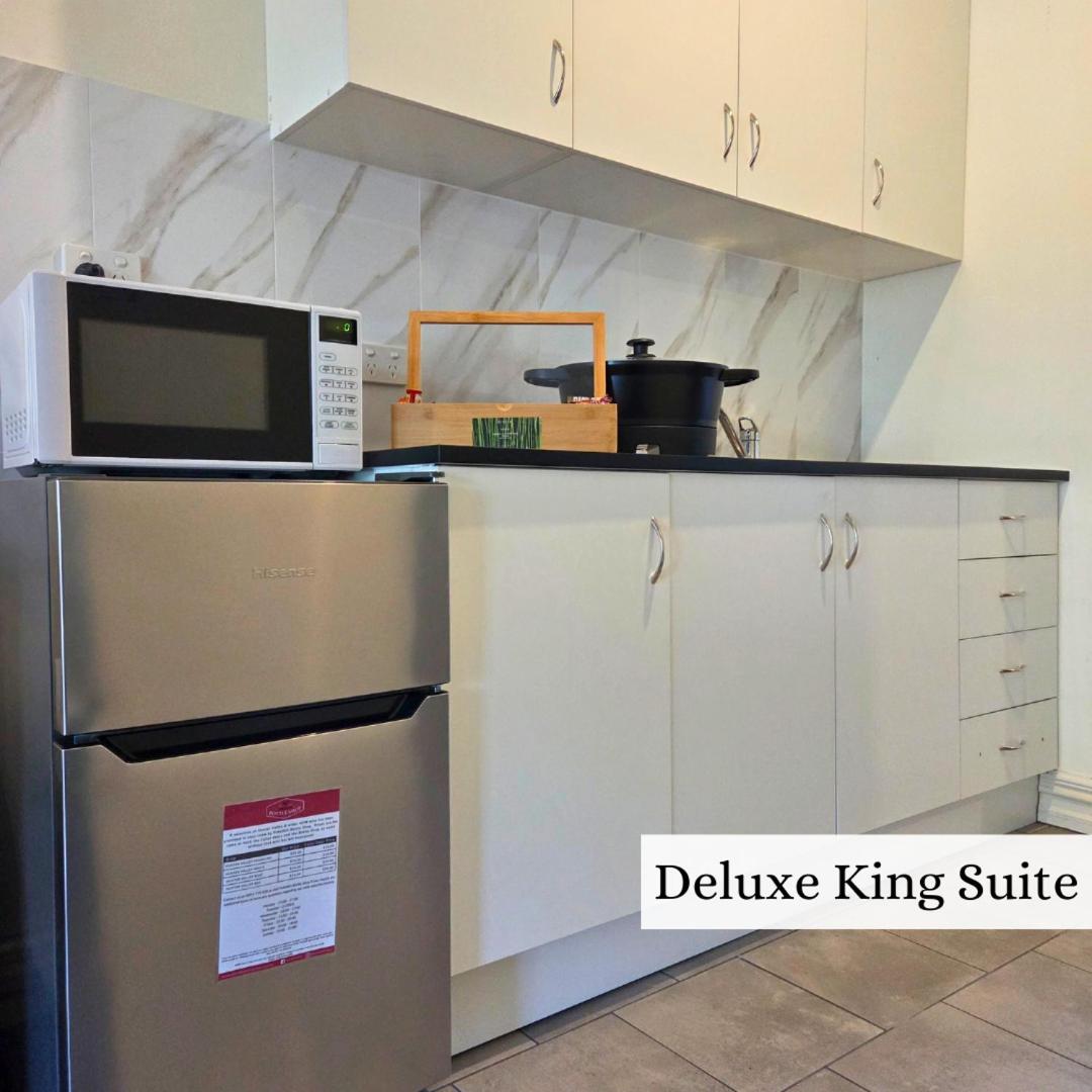 Deluxe King Suite