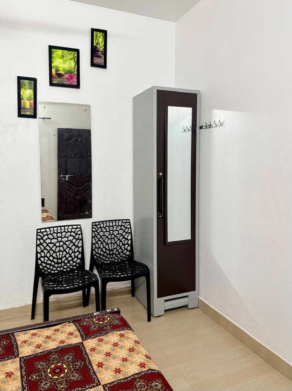 Double or Twin Room photo 3