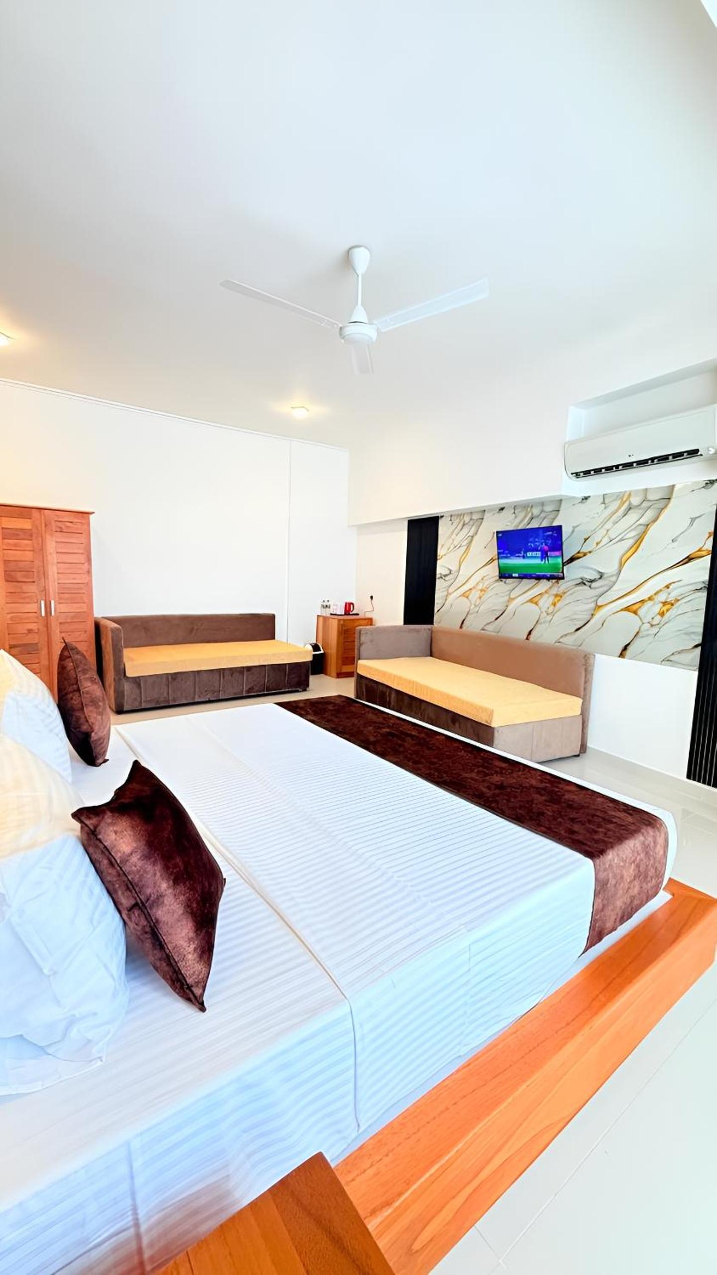 Family Room with Sea View photo 1