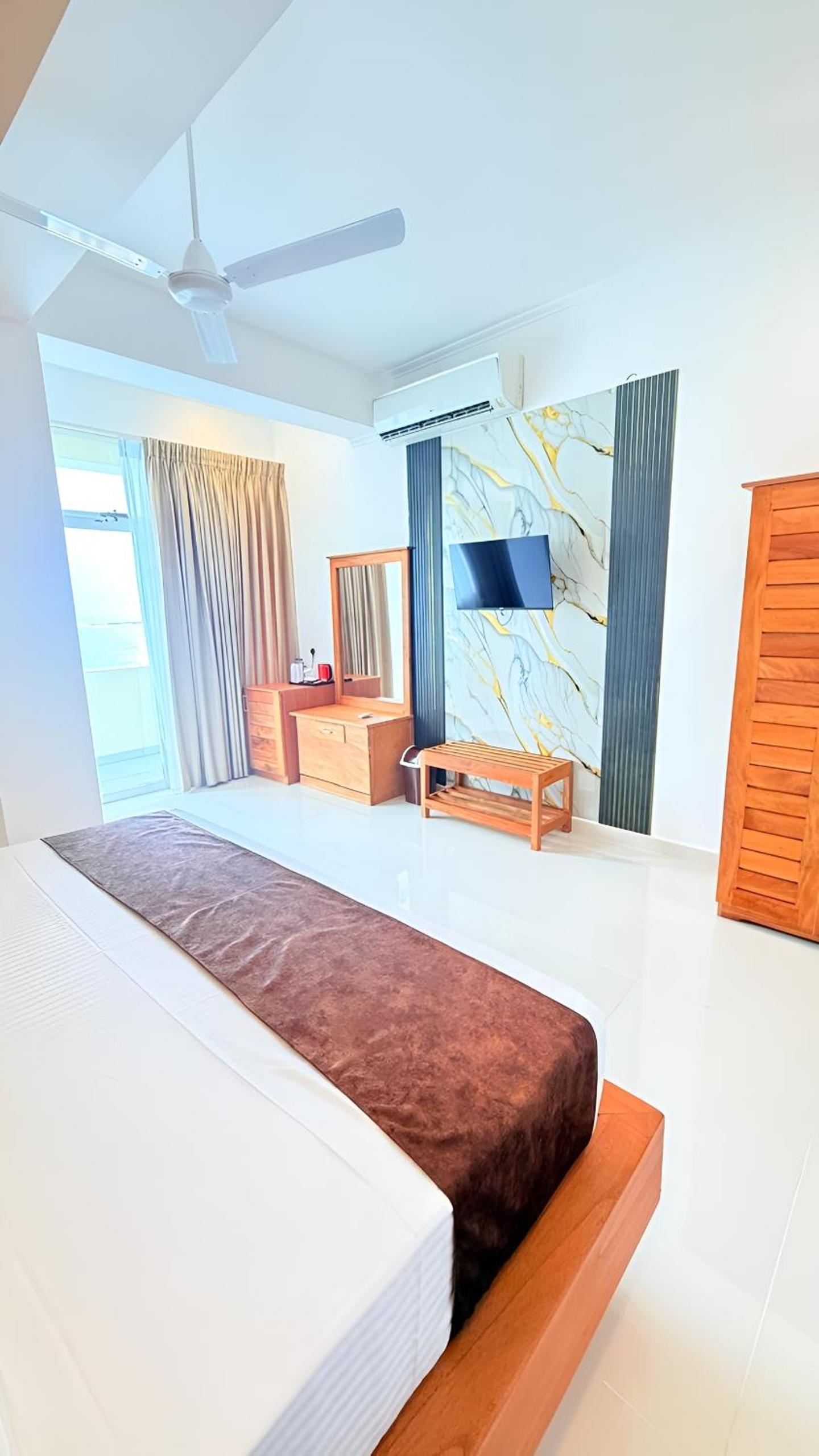 Family Room with Sea View photo 3