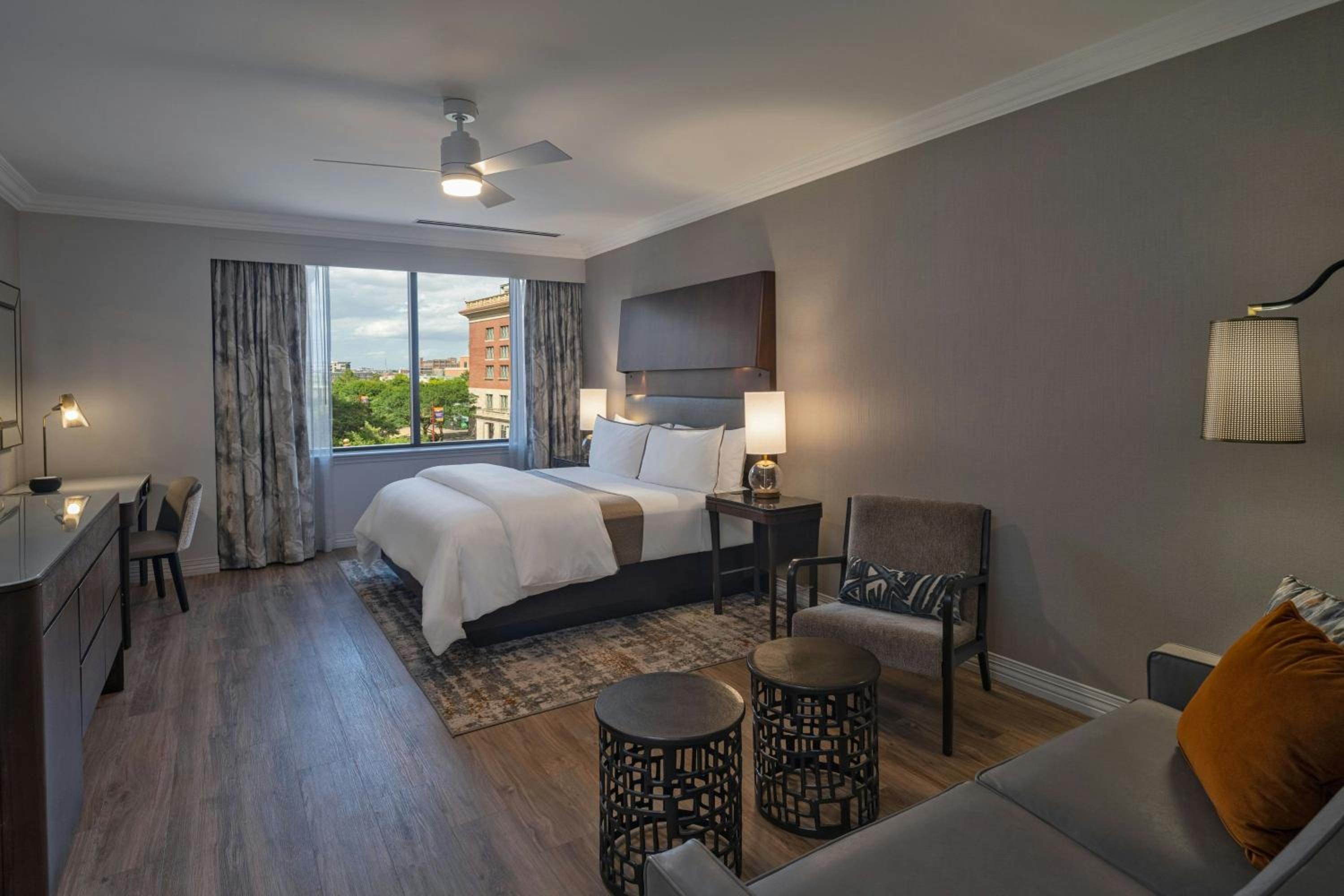 Premium Junior King Suite with Sofa Bed and Roll-In Shower - Mobility/Hearing Accessible photo 2